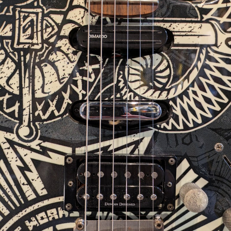 Squier Obey Stratocaster HSS - Obey Collage