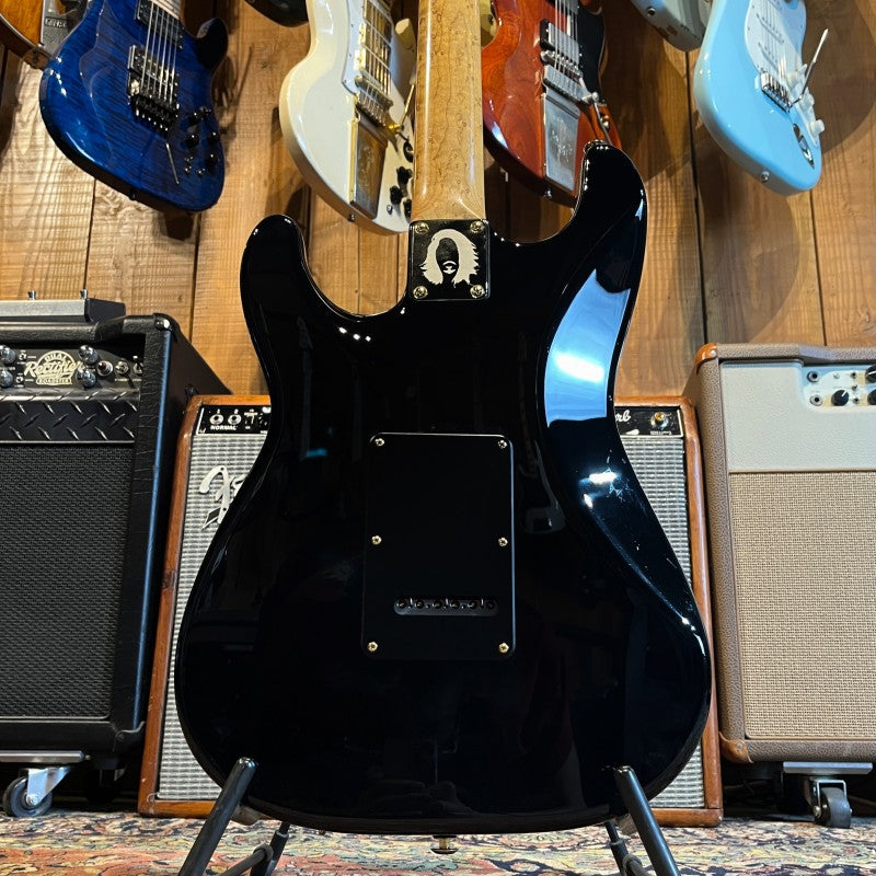 Suhr Mateus Asato Signature Classic S Black Gloss