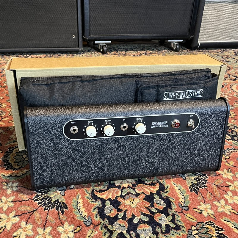 Surfy Industries Classic Black spring reverb