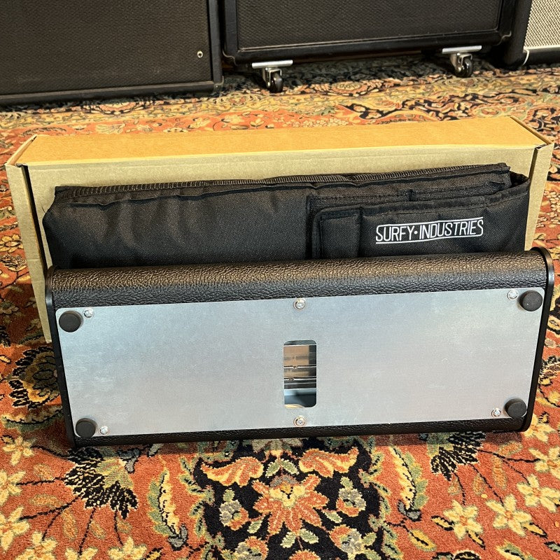 Surfy Industries Classic Black spring reverb