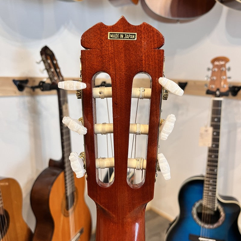 SUZUKI N36 Classical Guitar