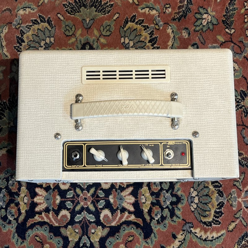 VOX AC4TVH