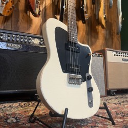 Girault Guitars California - Relic White Girault Guitars - 3
