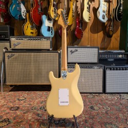 Fender Stratocaster with 3-Bolt Neck, Maple Fretboard 1974 - Refin Blonde Fender - 3