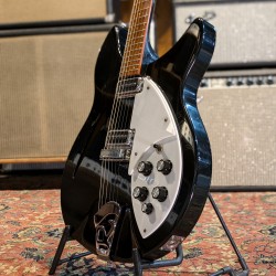 Rickenbacker 330 1989 - Jetglo  - 5