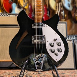 Rickenbacker 330 1989 - Jetglo  - 8