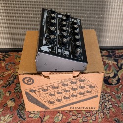 Moog Minitaur Rev2 TBP002 2012 - Present - Black  - 2