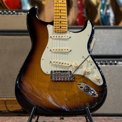 Fender 70th Anniversary American Professional II Stratocaster 2024 - 2TS Fender - 6