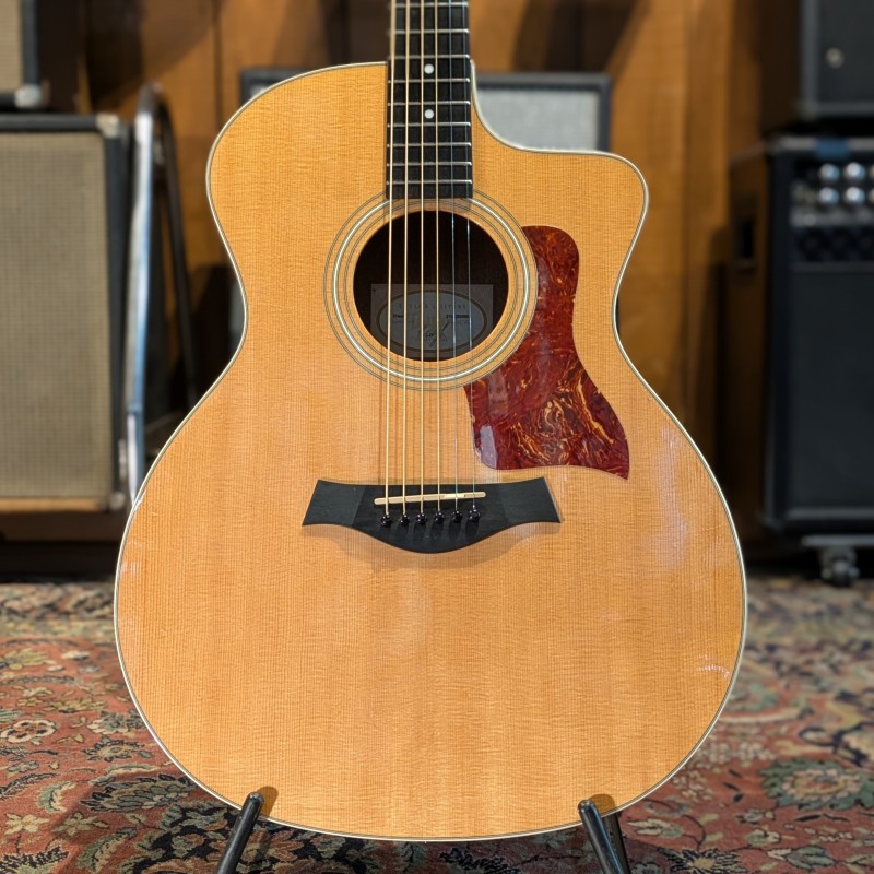 Taylor 214ce with ES2 Electronics - Natural Taylor - 10 Taylor 214ce with ES2 Electronics - Natural Taylor - 10