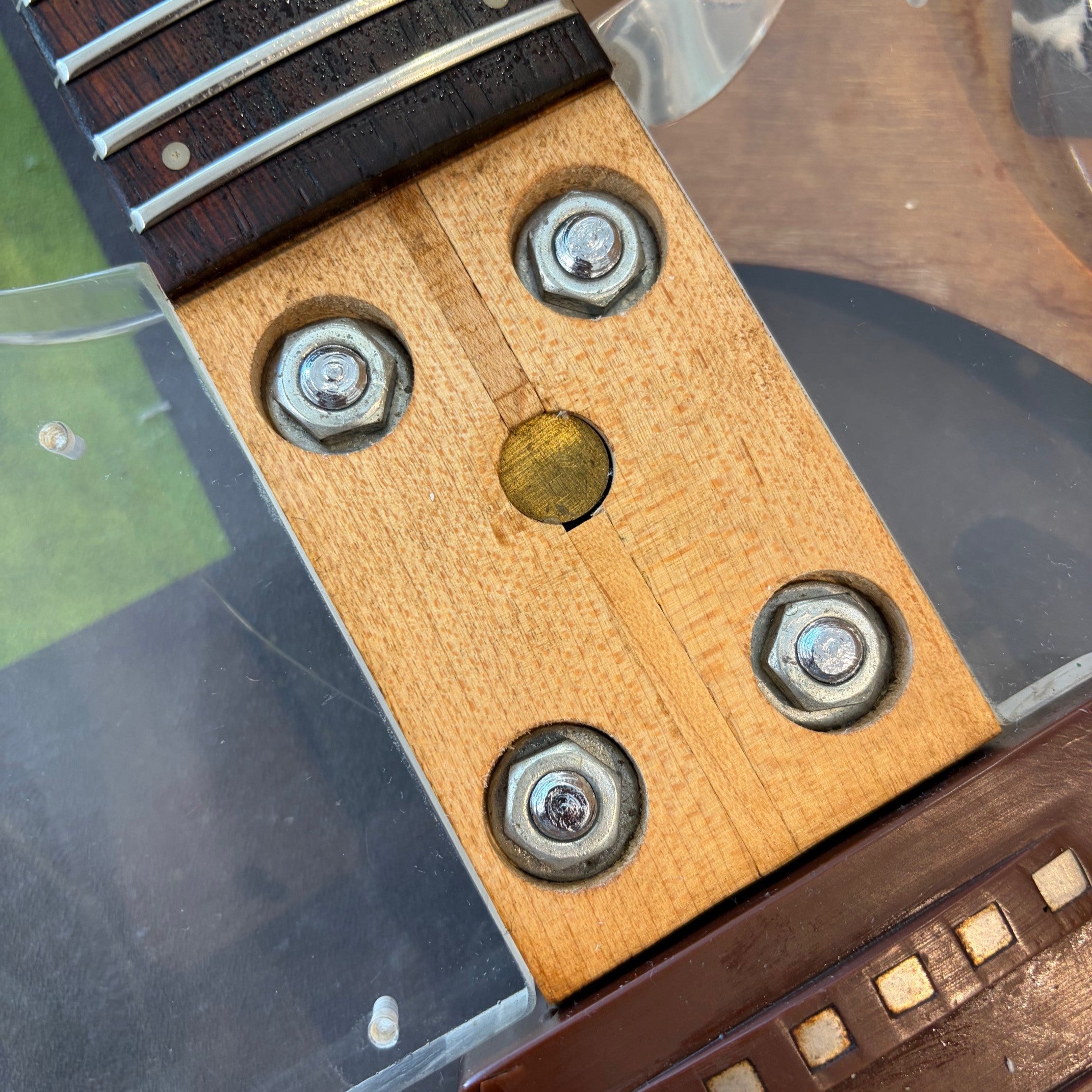 Ampeg Dan Armstrong Lucite Guitar 1971 - Clear