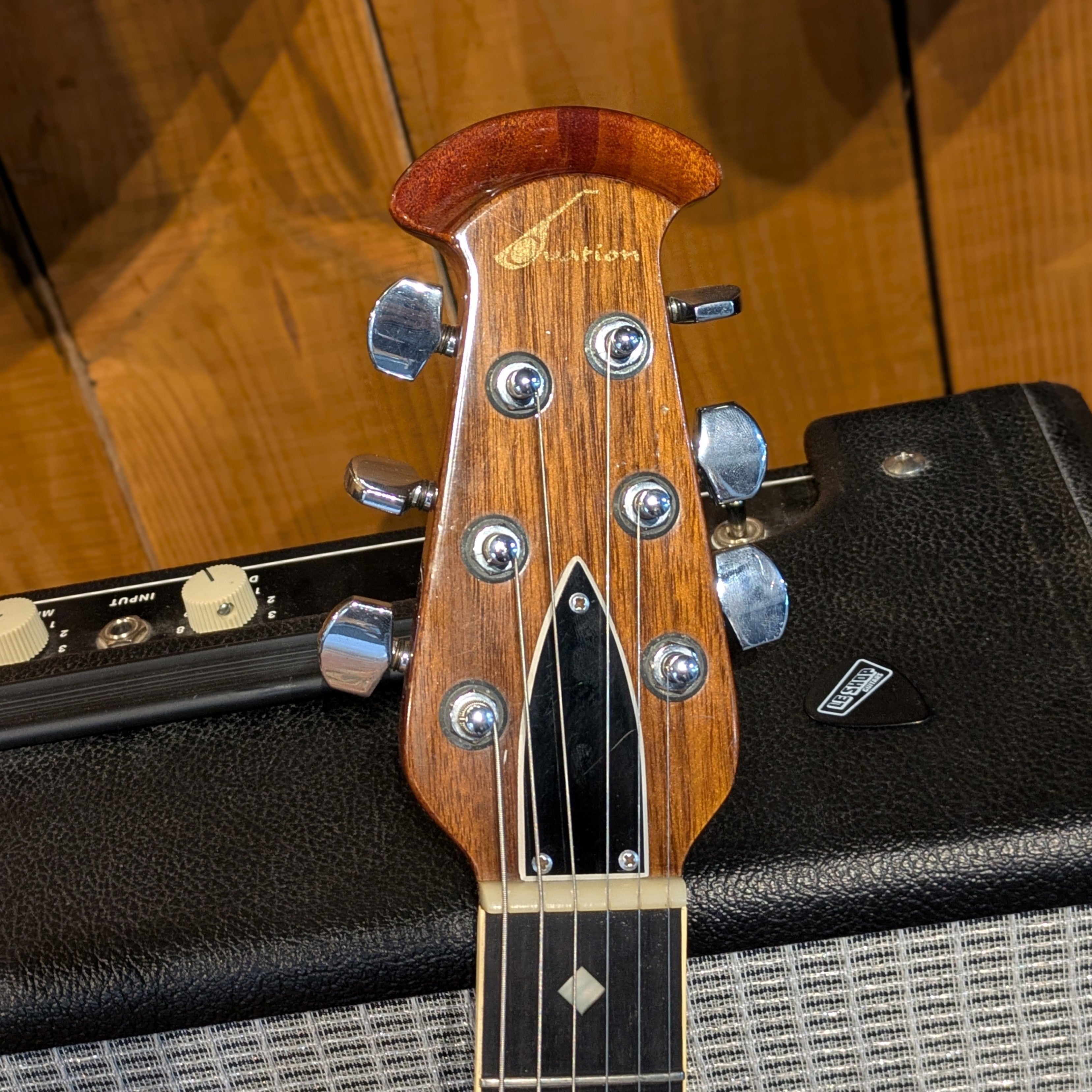Ovation Deacon – Le Shop Lyon