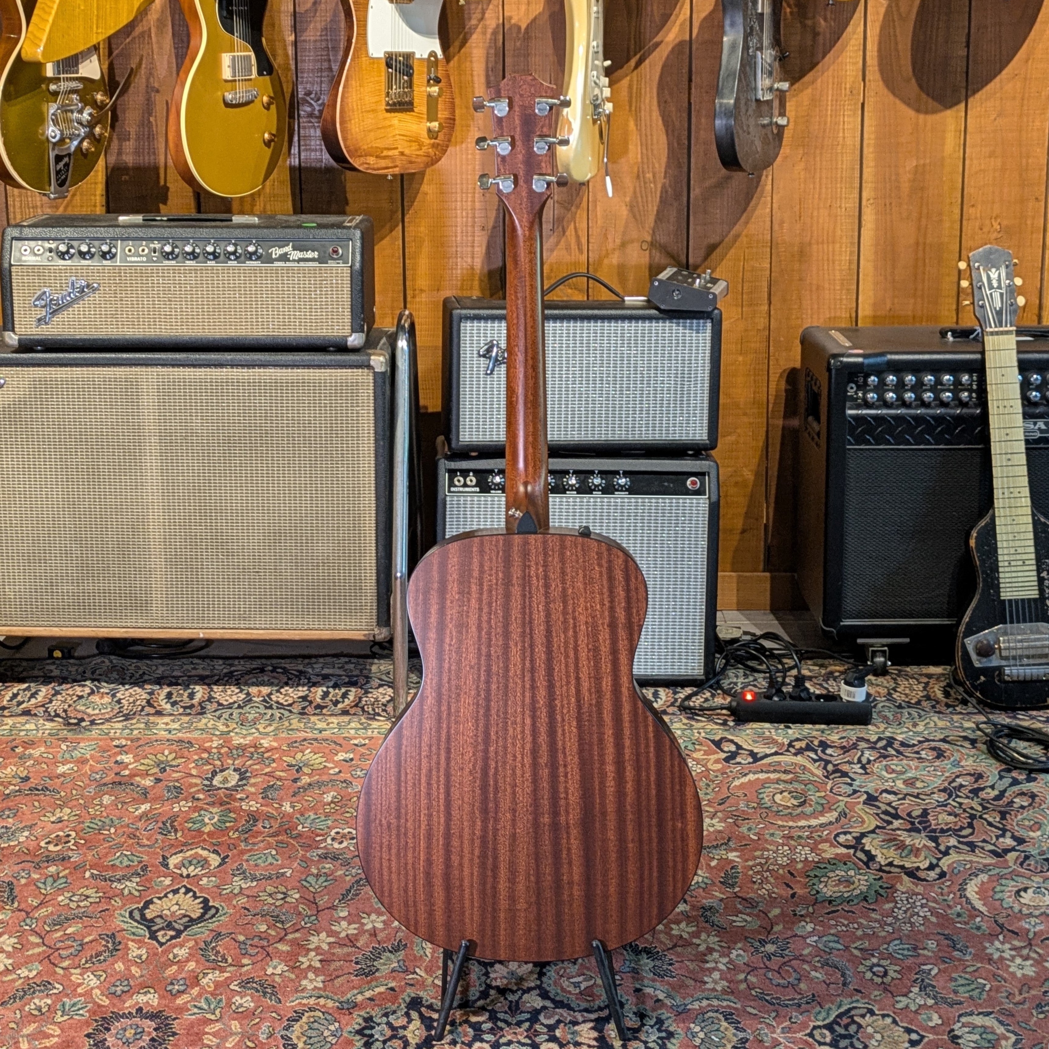 Taylor 326e Baritone-6 LTD