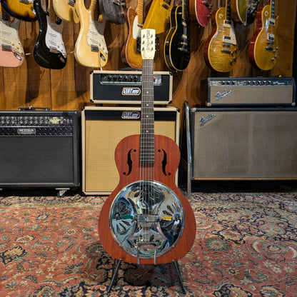 Gretsch G9200 Boxcar Round-Neck Resonator