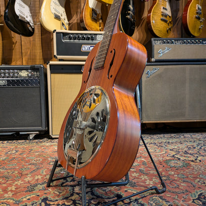 Gretsch G9200 Boxcar Round-Neck Resonator