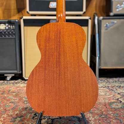 Gretsch G9200 Boxcar Round-Neck Resonator