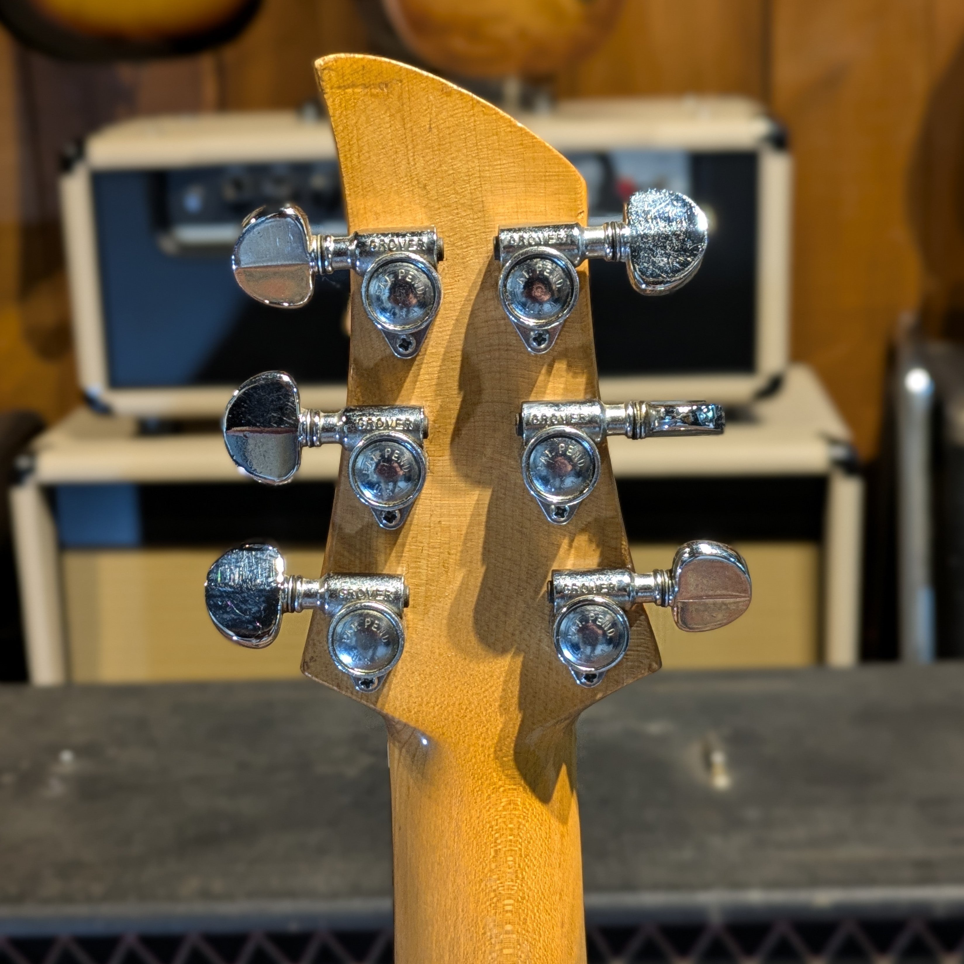 Ampeg Dan Armstrong Lucite Guitar 1971 - Clear