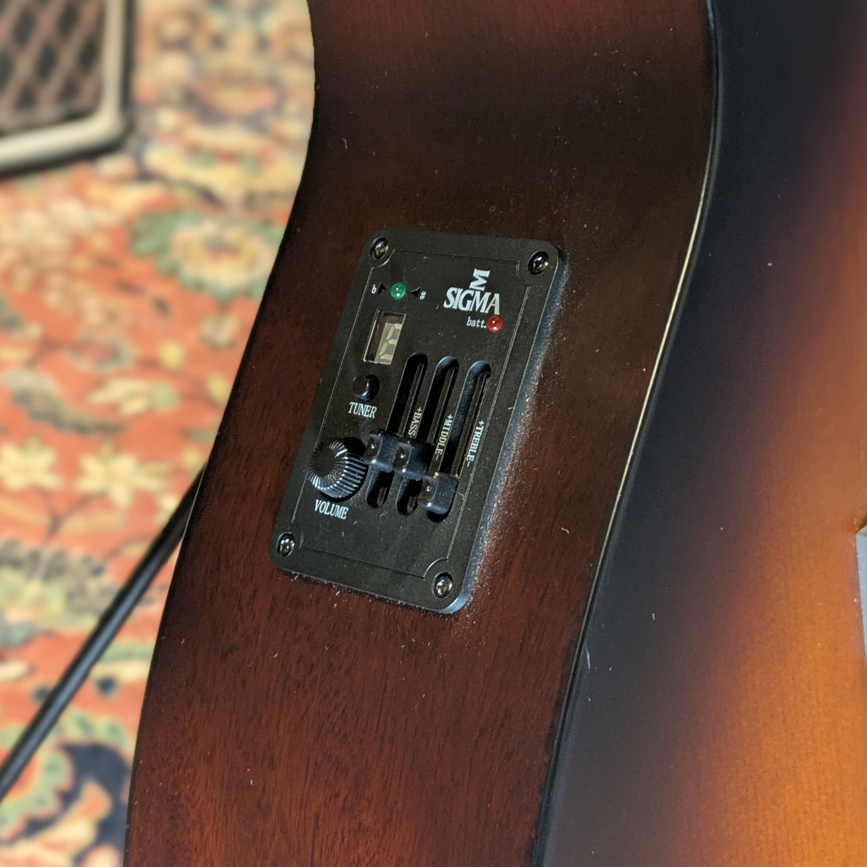 Sigma LM-SGE - Satin Sunburst