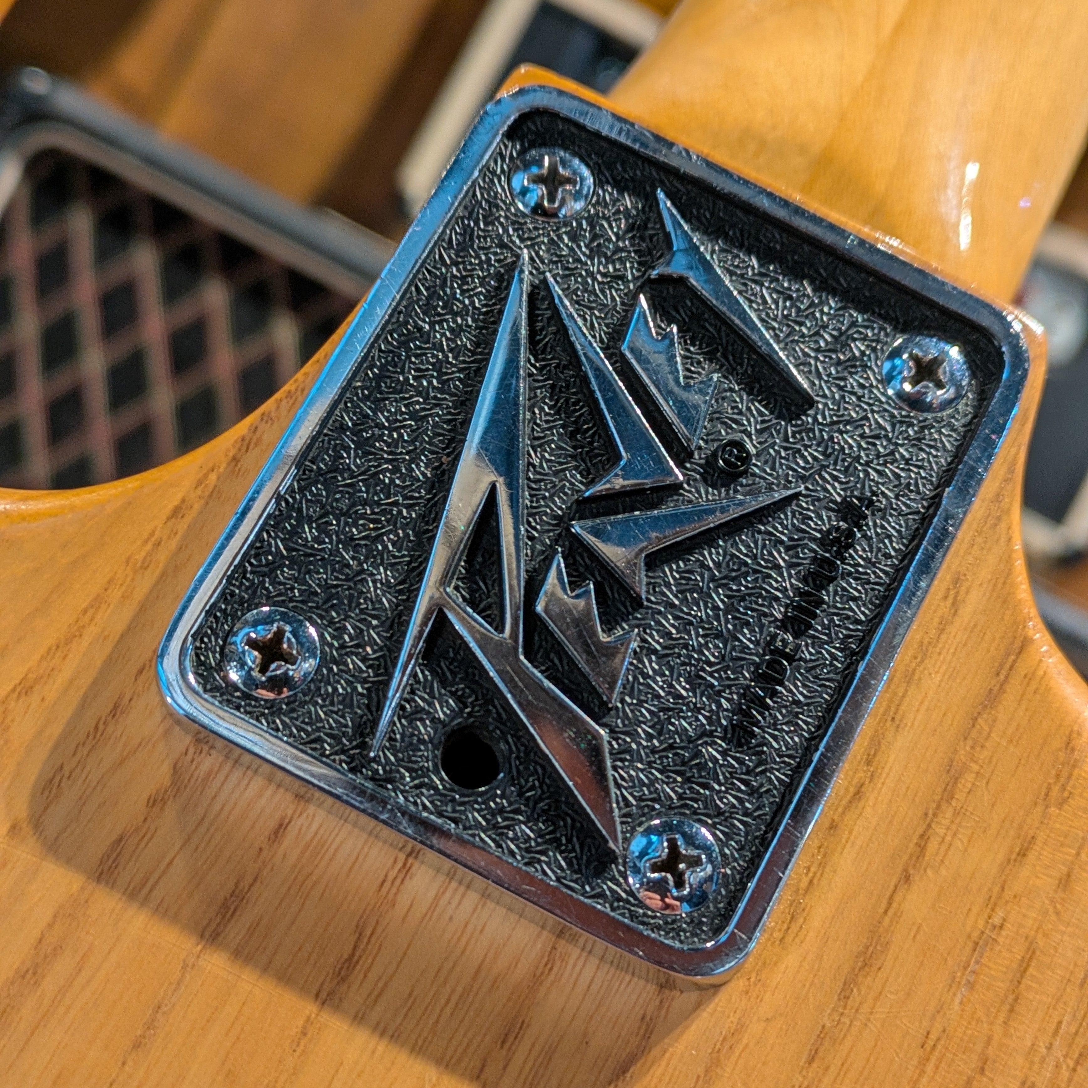 Peavey T-60 with Maple Fretboard 1978 - 1988 - Natural