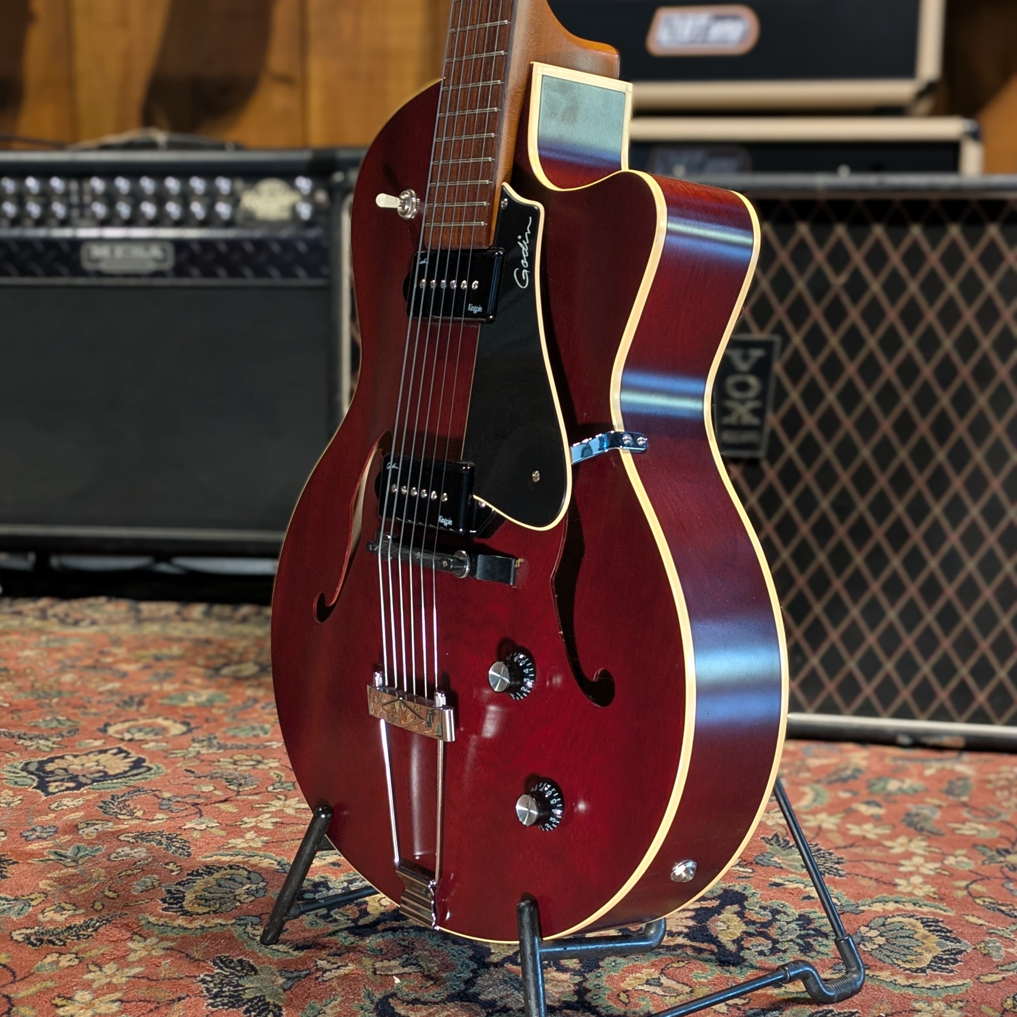 Godin 5th Avenue CW Kingpin II 2010s - Burgundy