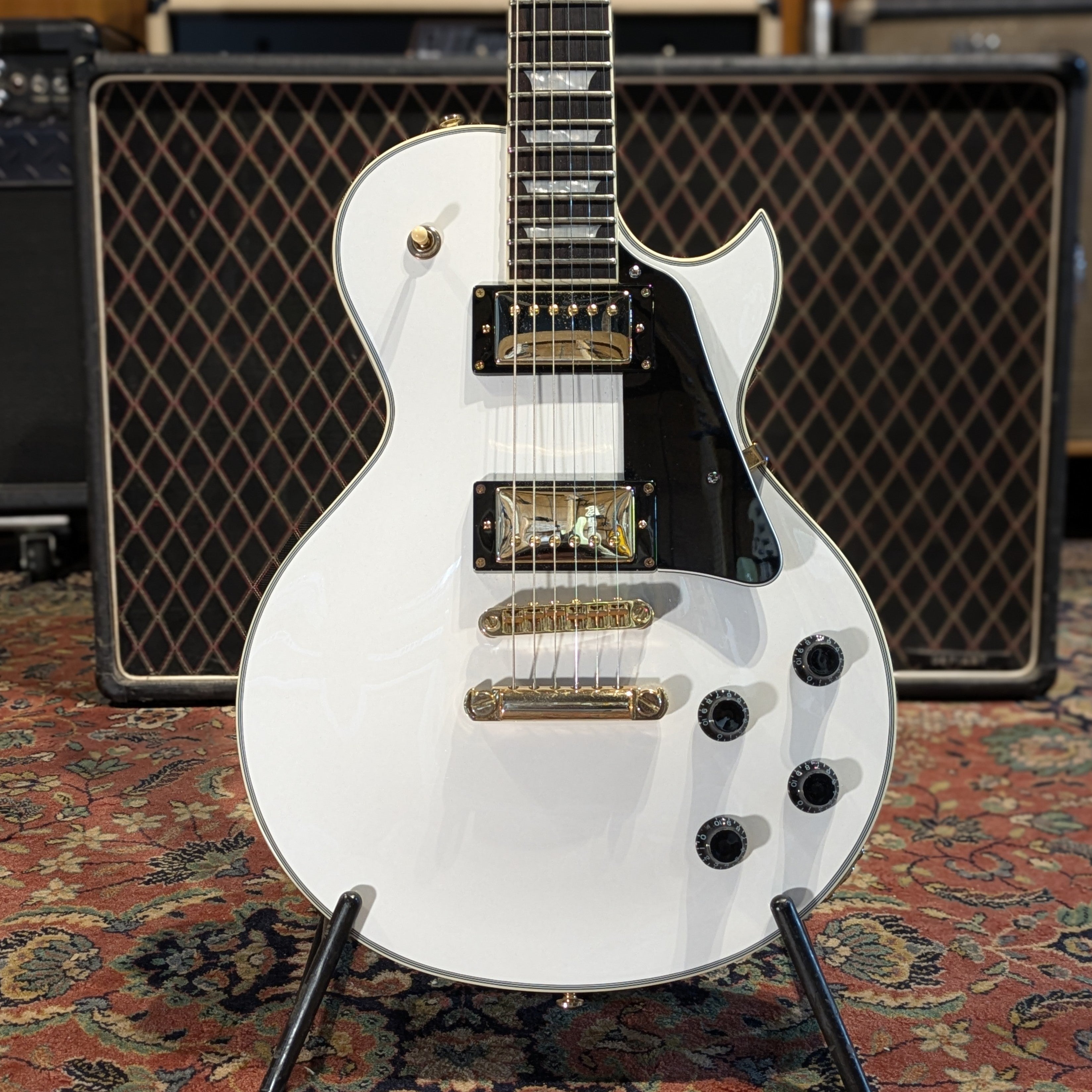 Sire - Larry Carlton - L7/WH - White