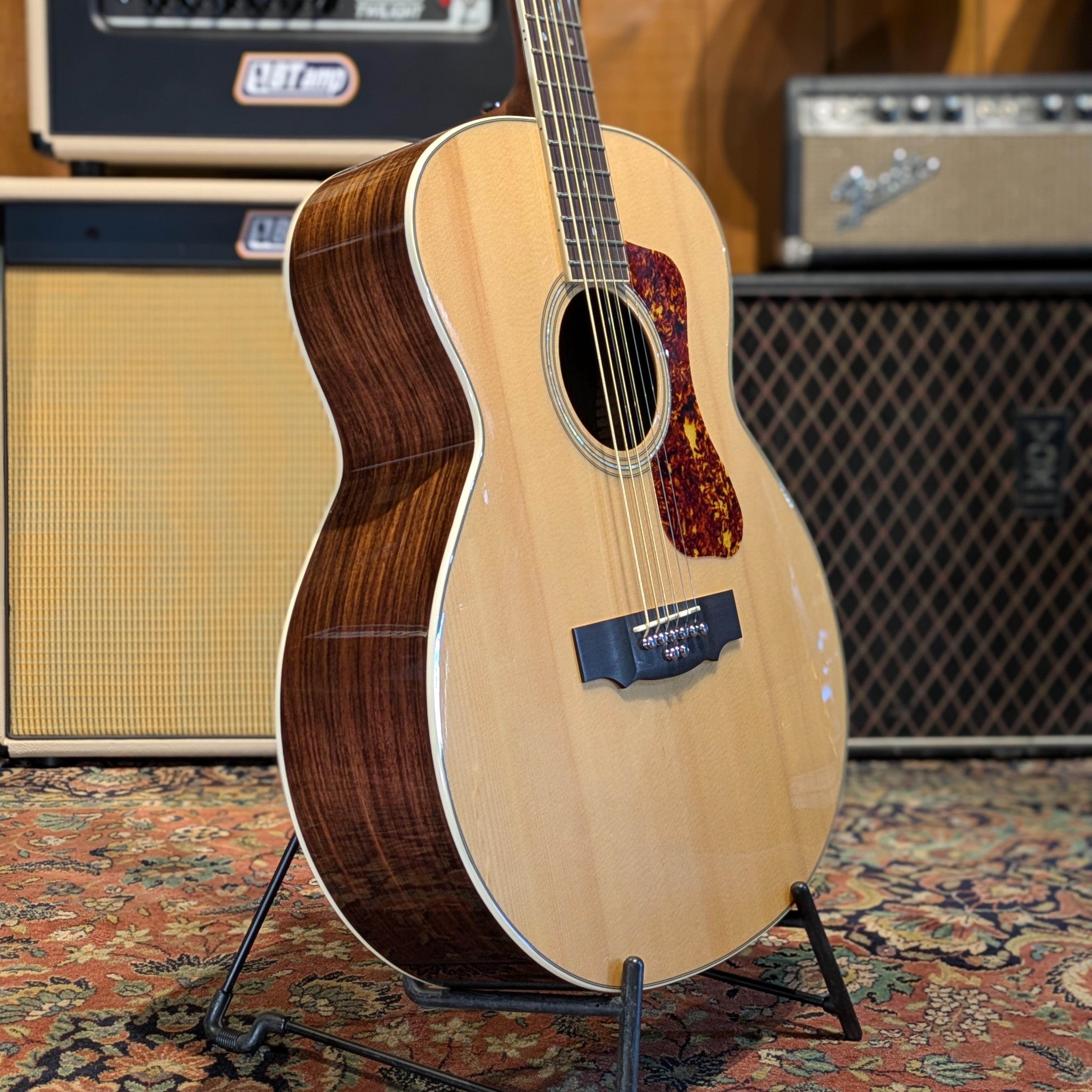 Guild Westerly Collection BT-258E Deluxe Baritone