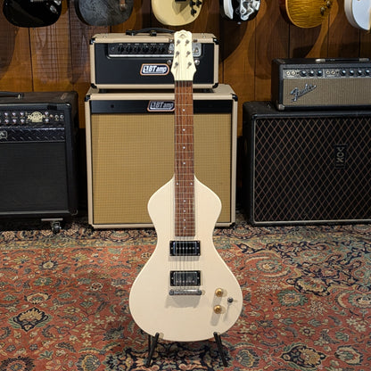 Electro Hawaiian ® Junior Antique White