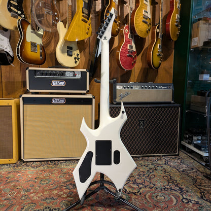 B.C. Rich Warlock NJ DLX 2012 - Pearl White
