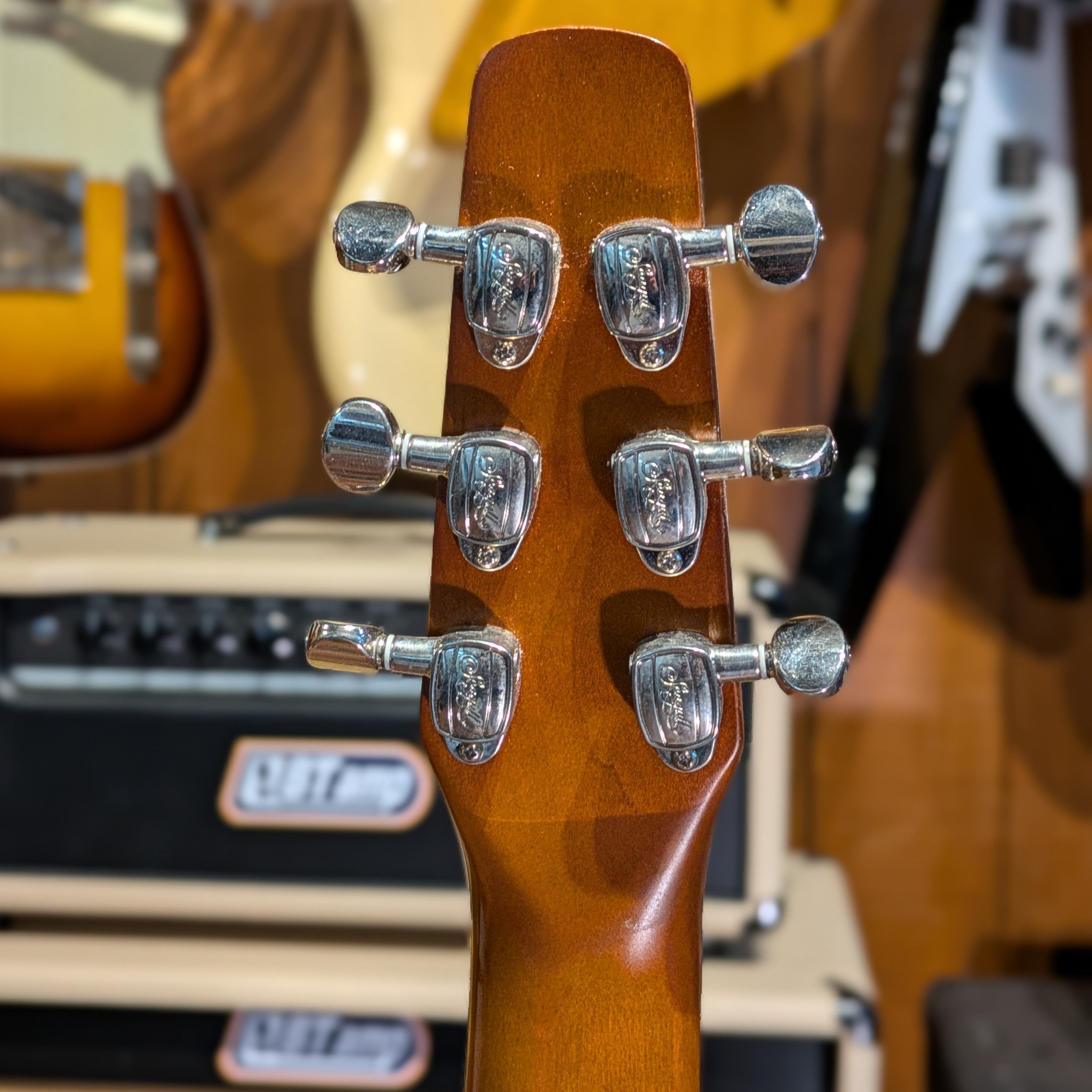 Seagull S6 Mahogany Deluxe A/E - Natural