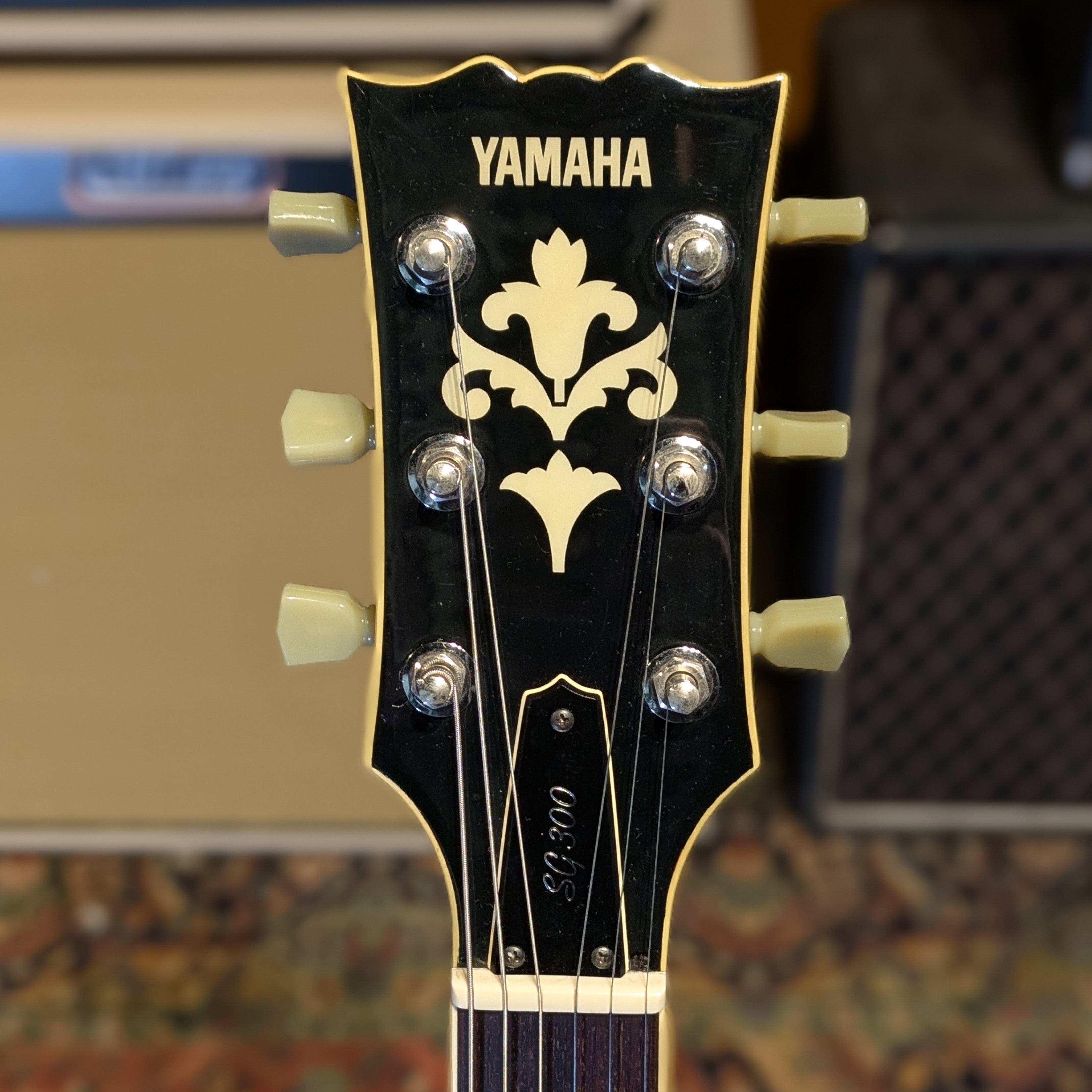 Yamaha SG-300 - Black