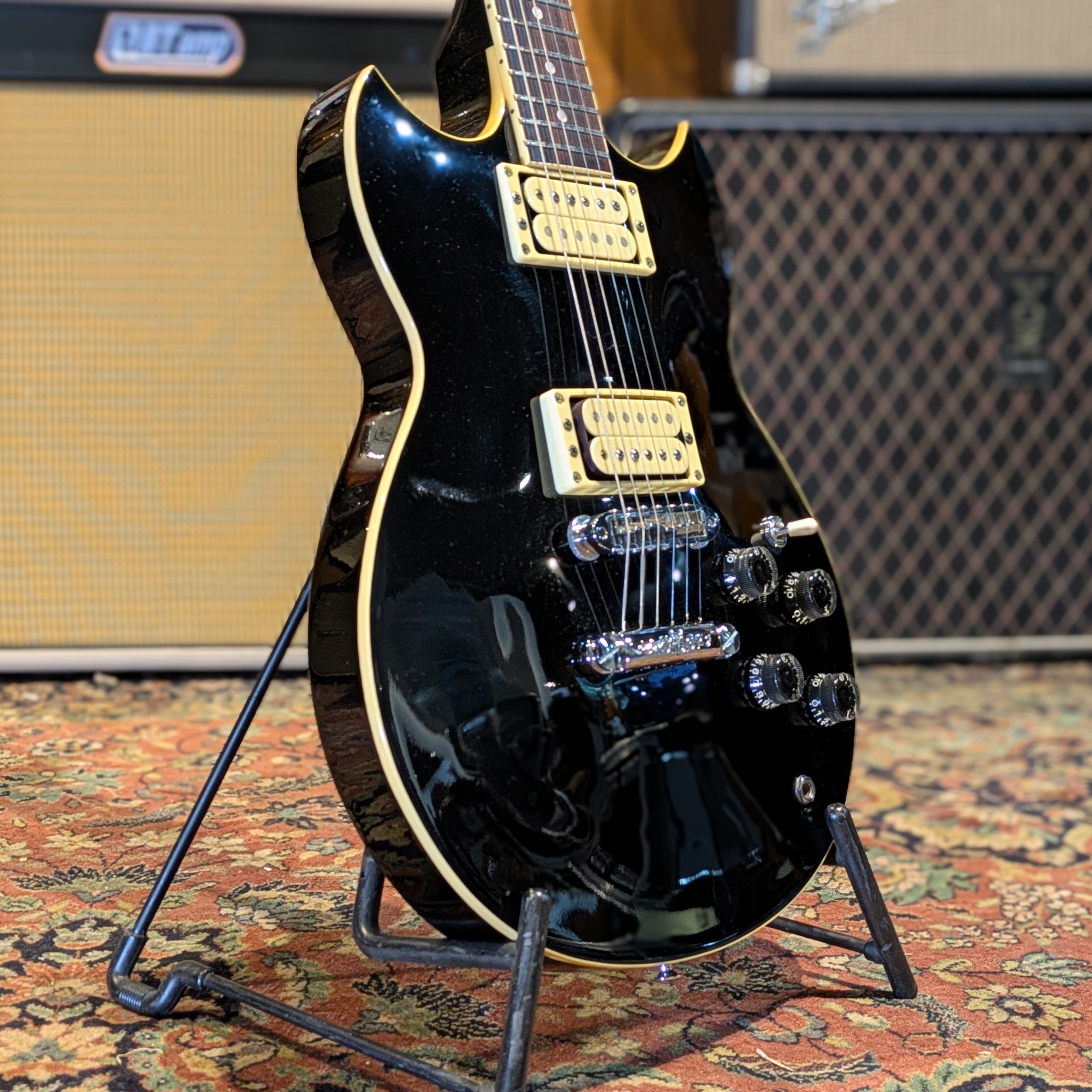 Yamaha SG-300 - Black