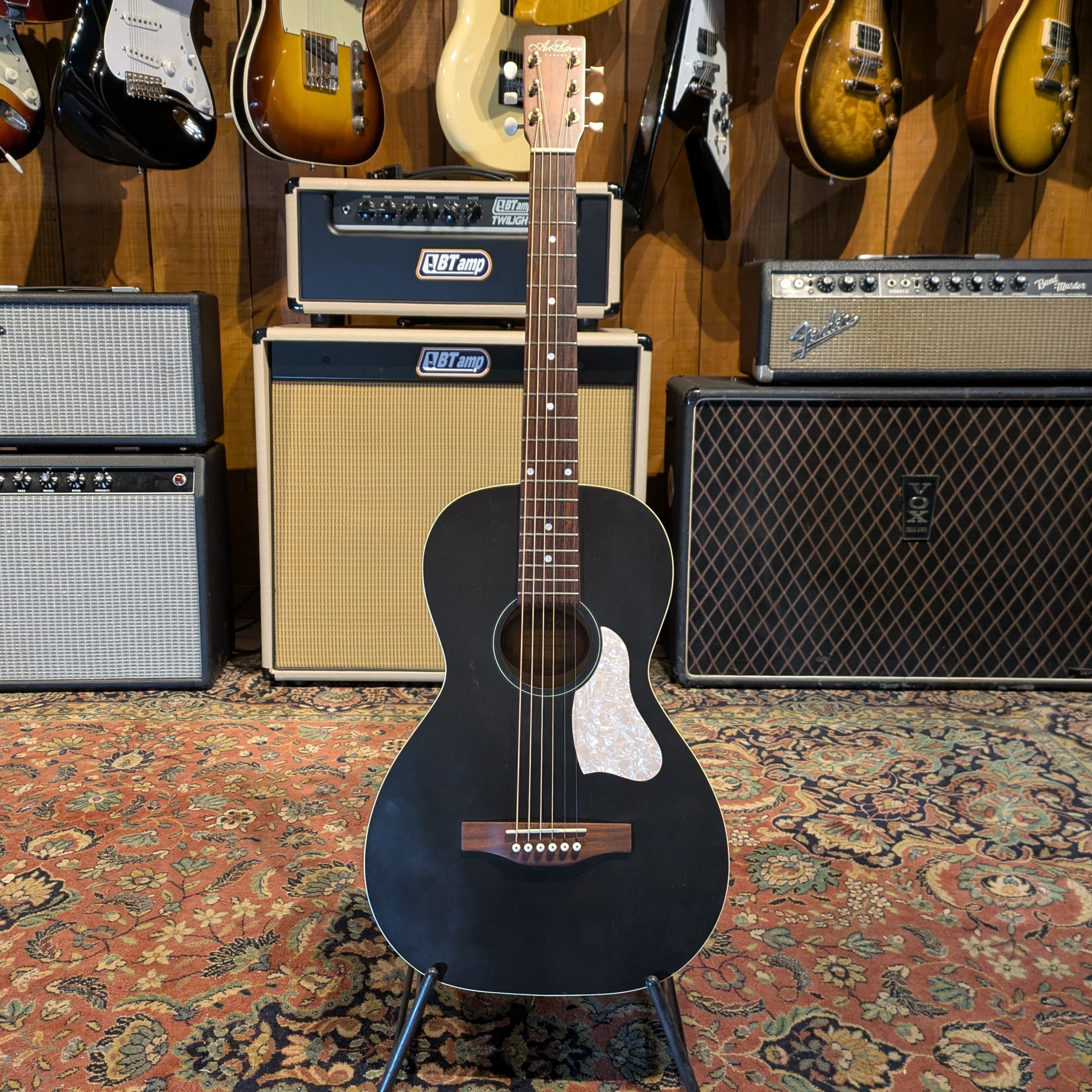 Art & Lutherie Roadhouse Parlor with Electronics - Faded Black