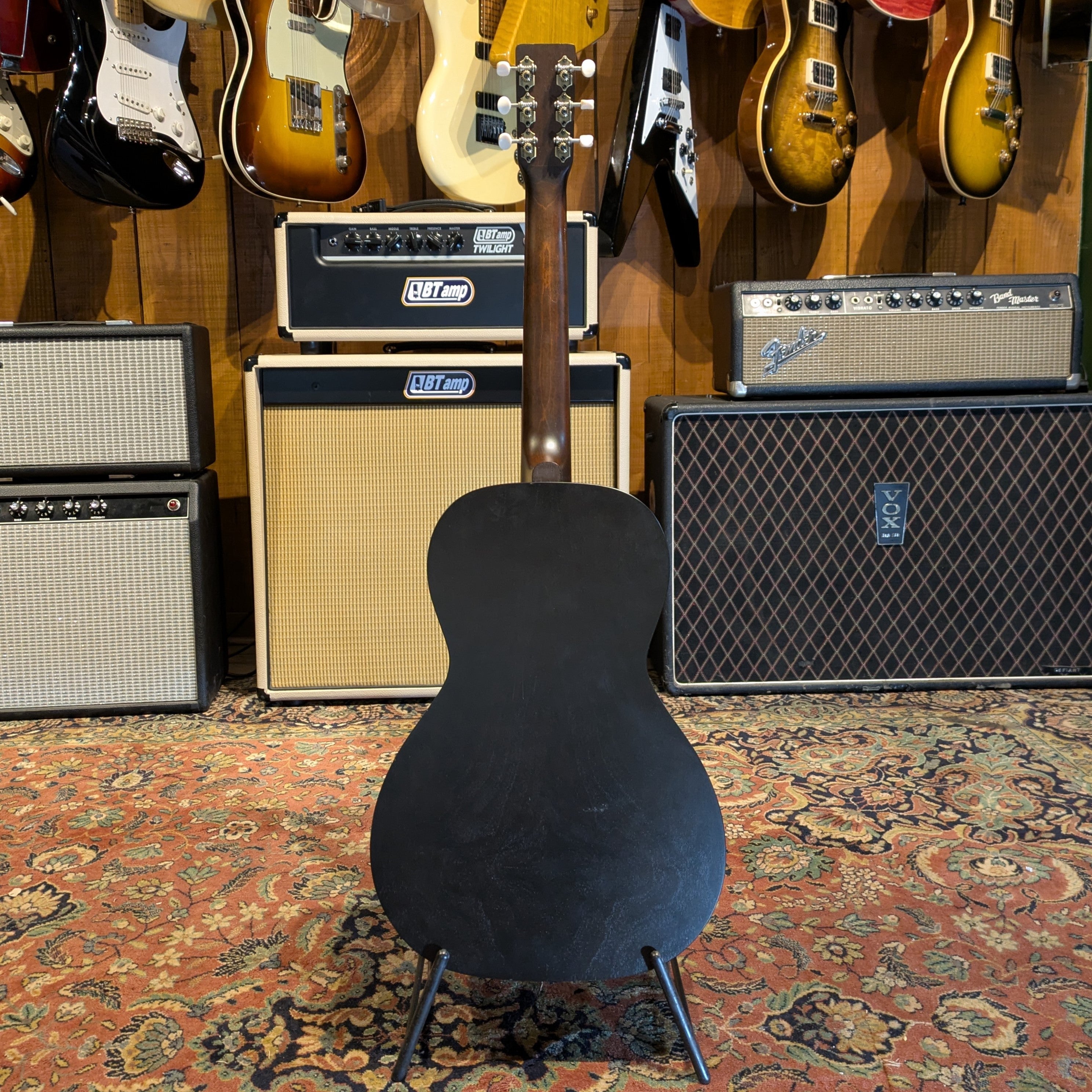 Art & Lutherie Roadhouse Parlor with Electronics - Faded Black