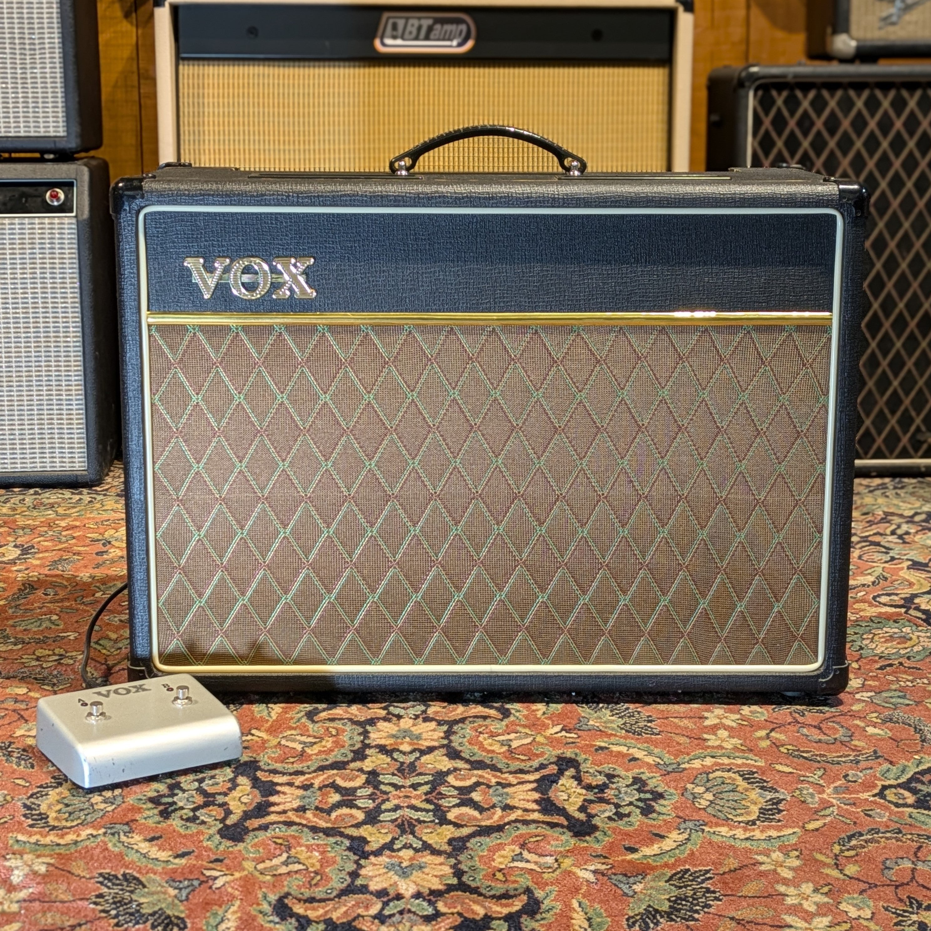 Vox AC15CC1X Custom Classic 15-Watt 1x12" Blue Alnico Guitar Combo 2006 - 2010 - Black