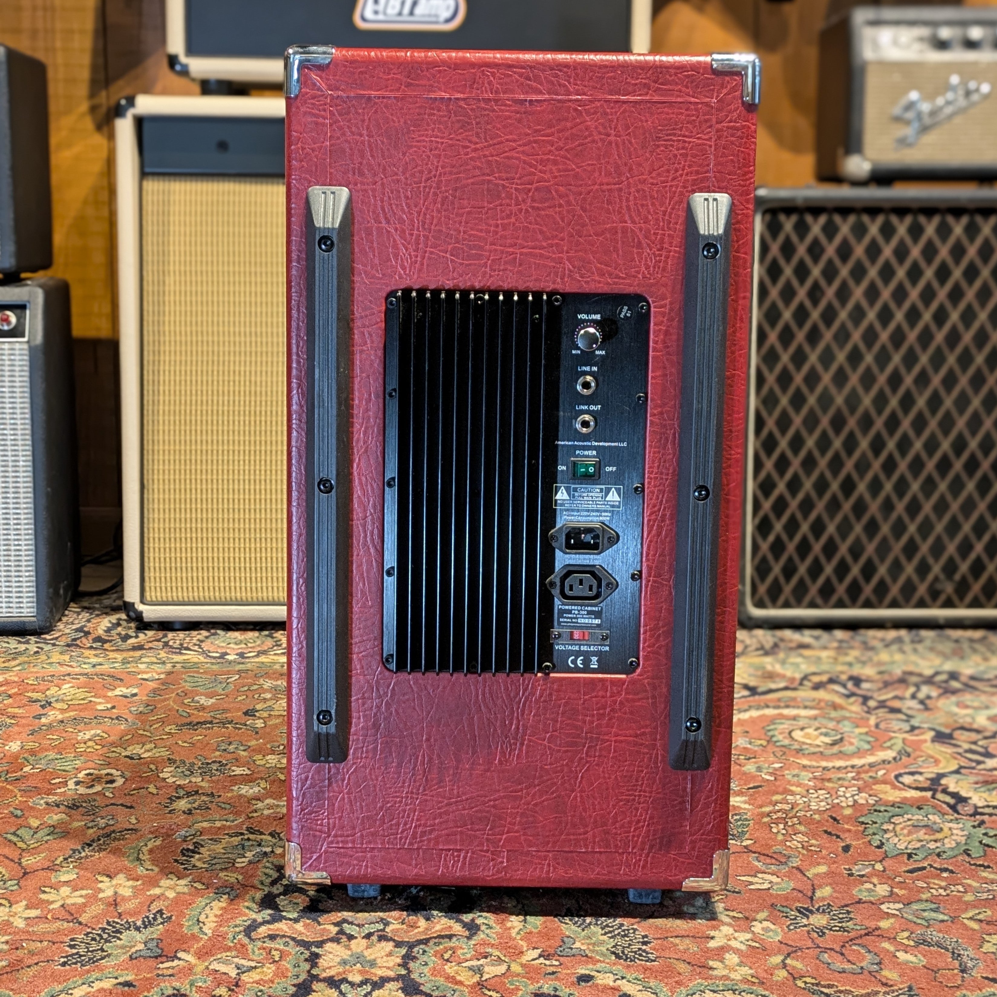 Phil Jones PB-300 Powered Cabinet - Red – Le Shop Lyon