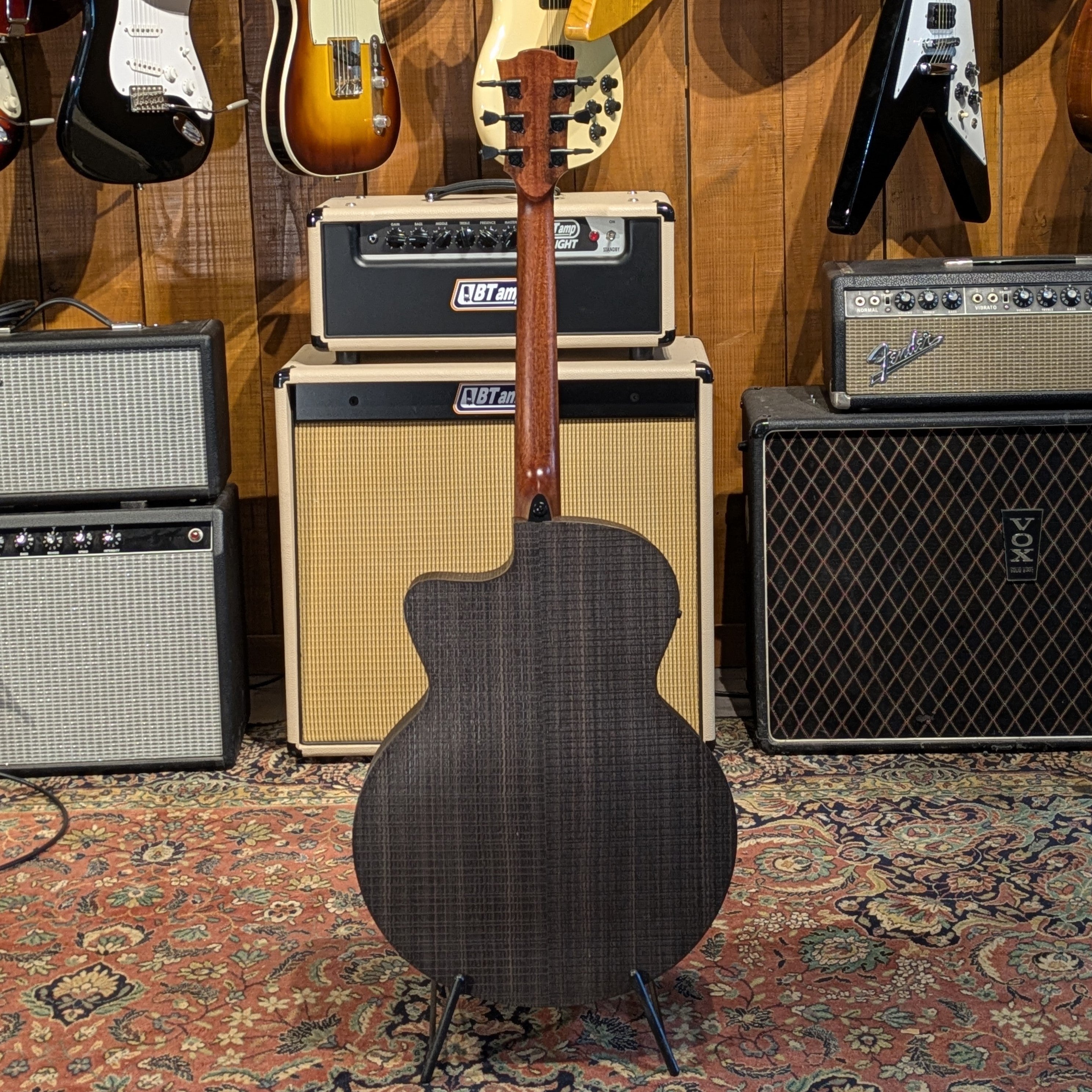 LÂG - SAUVAGE JCE - Guitare acoustique Sauvage Jumbo Électro