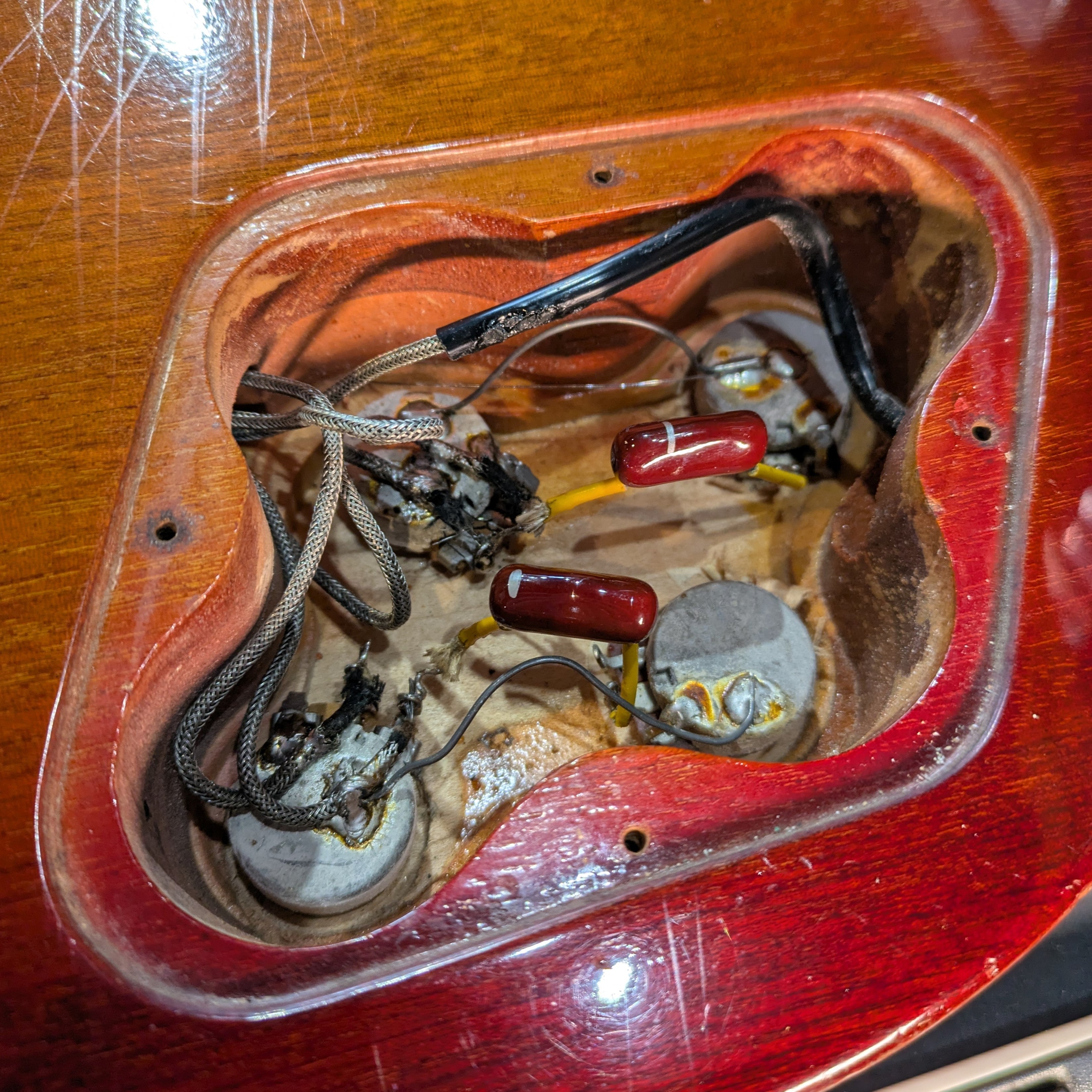 Gibson Les Paul Deluxe 1974 - Cherry Sunburst