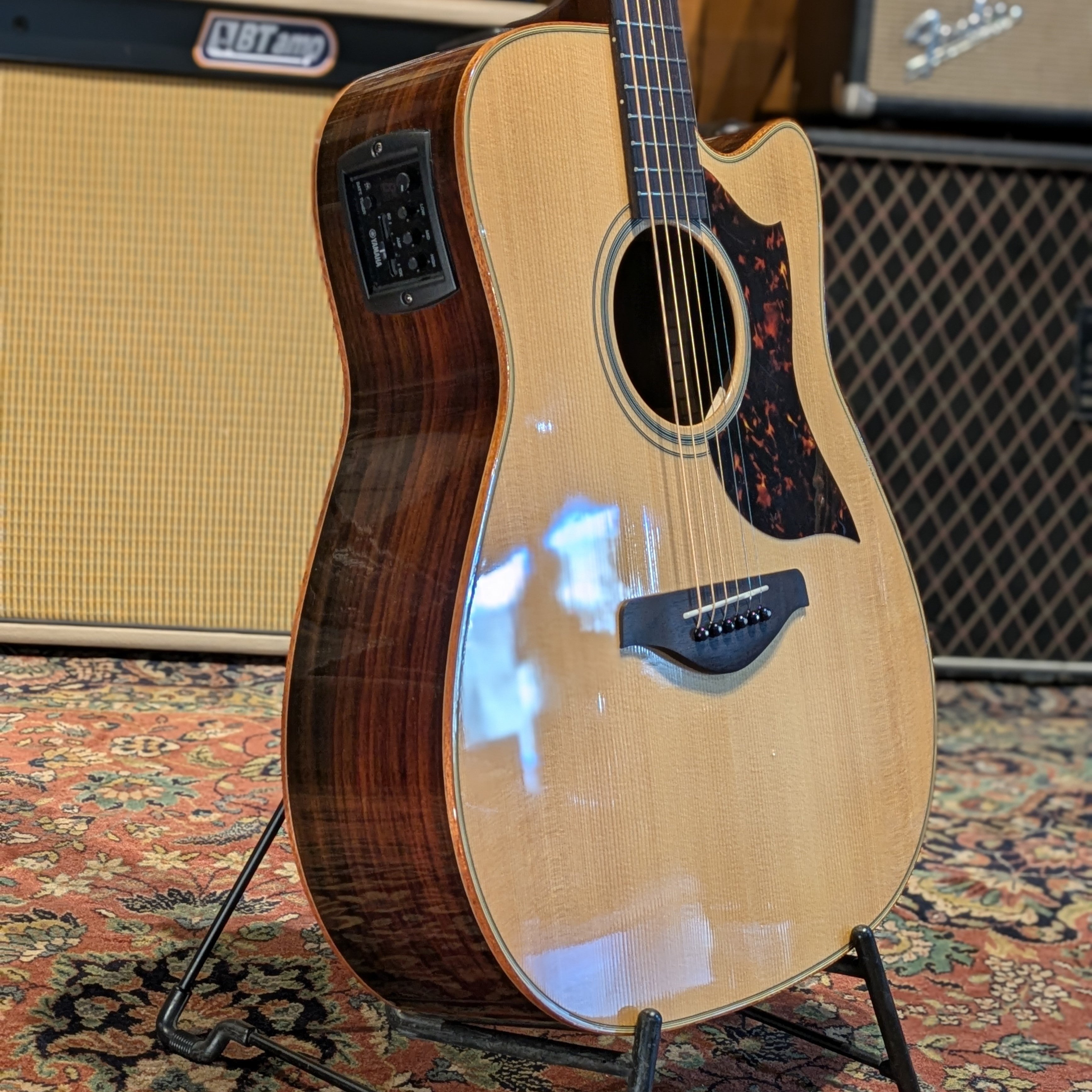 Yamaha A1R Dreadnought 2010s - Natural