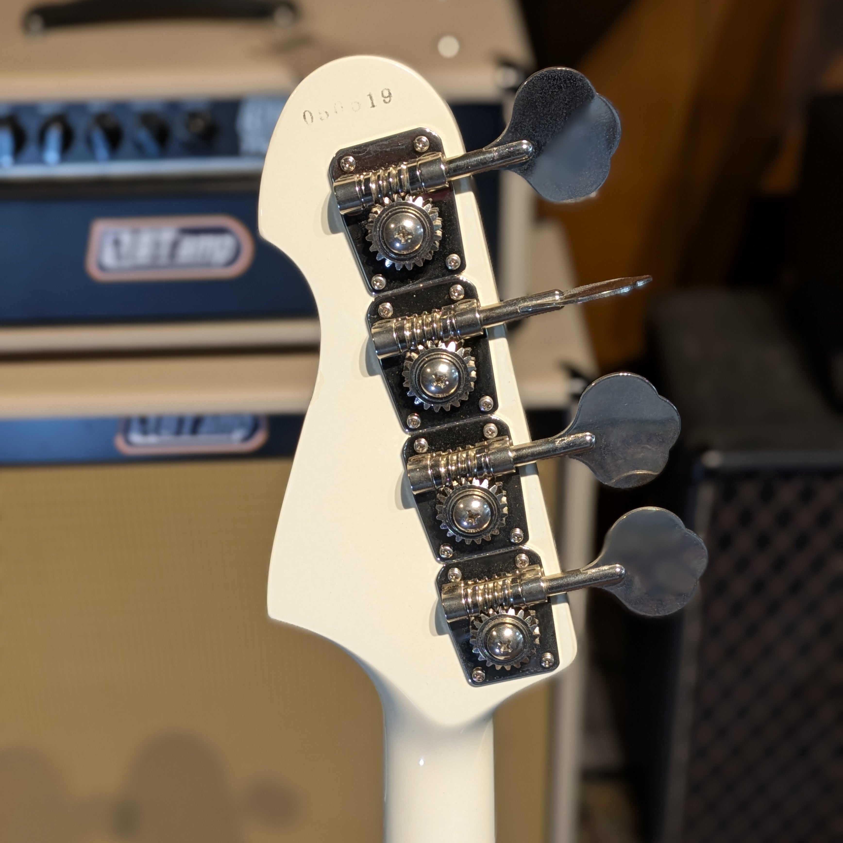 ATELIER Z Shortscale Mustang Style - White