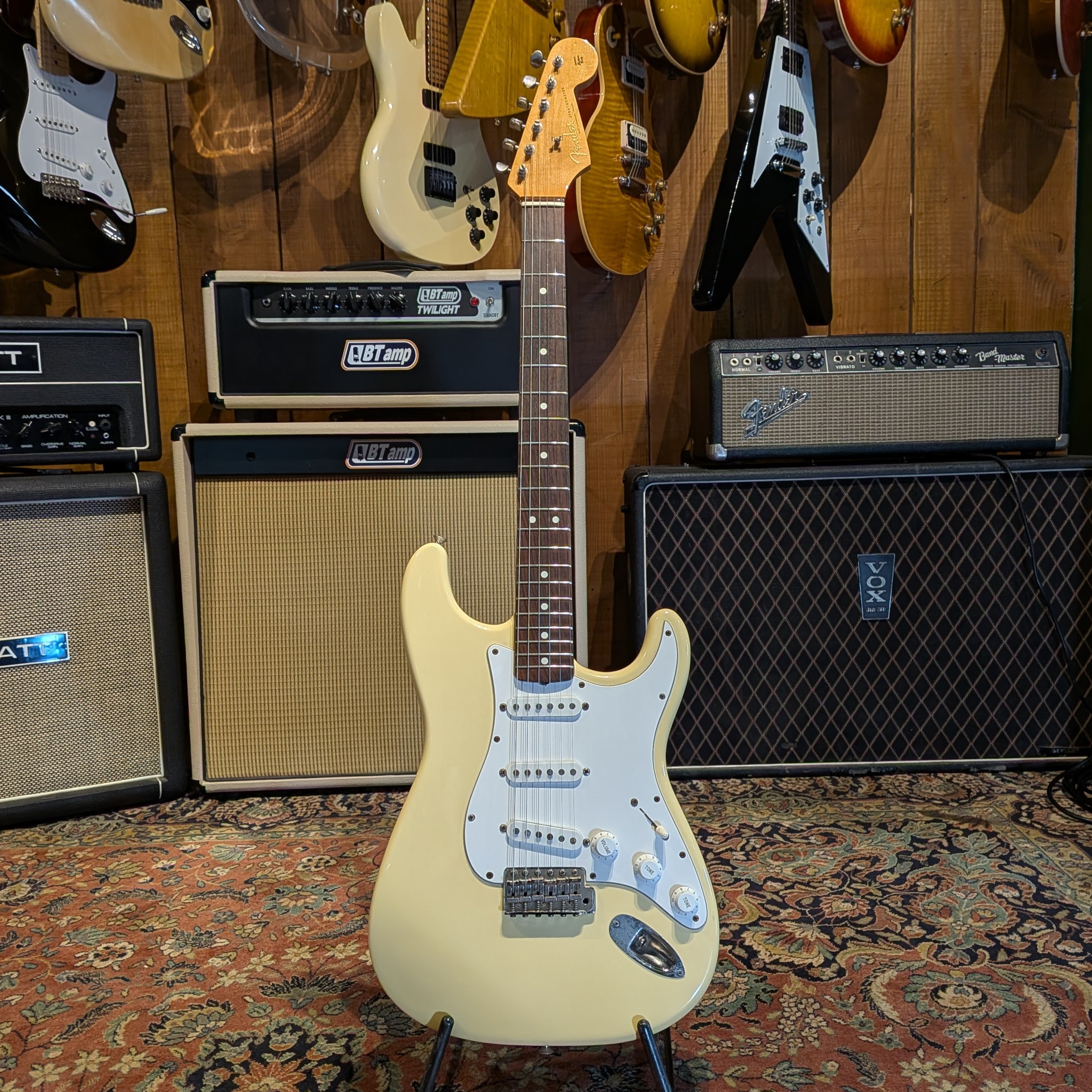 American Vintage ’62 Stratocaster 1991年 Fender American Vintage '62 Stratocaster 1991 - Vintage White – Le