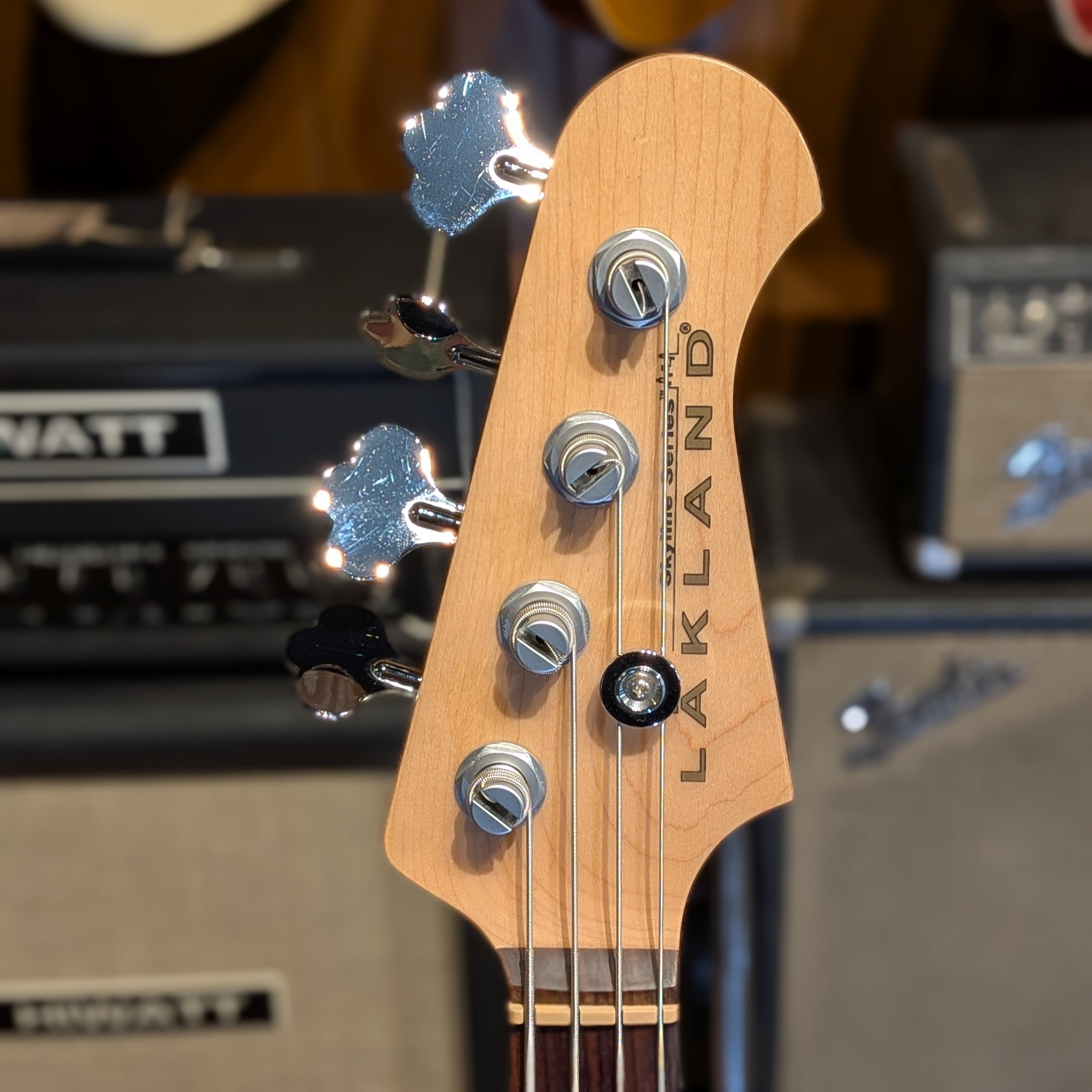 Lakland Skyline 44-02 Deluxe Bass Natural