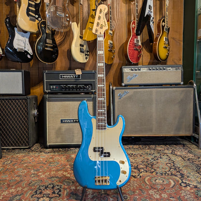 Squier 40th Anniversary Gold Edition Precision Bass 2022 - Present - Lake Placid Blue