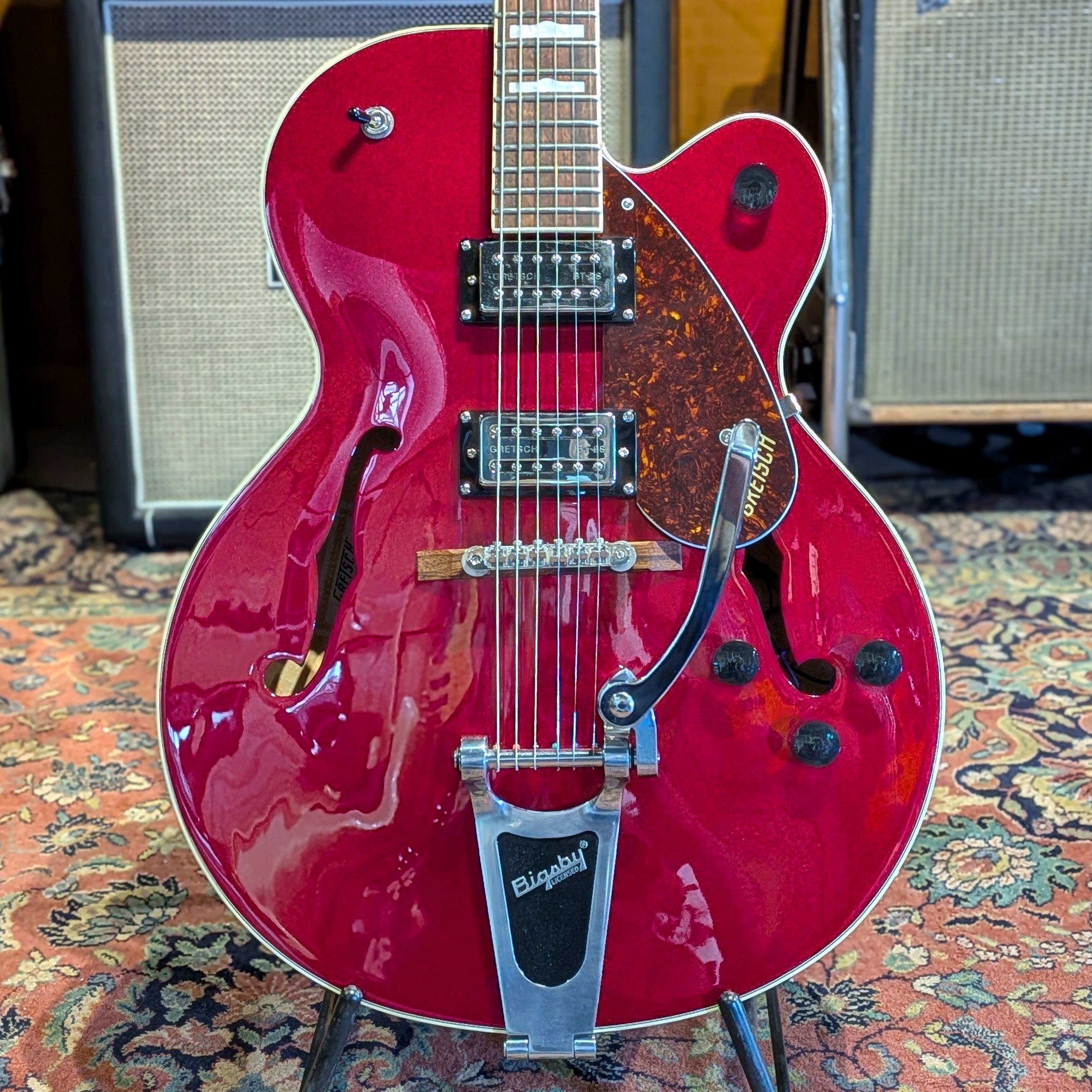 Gretsch G2420T Streamliner Hollow Body, Bigsby - Candy Apple Red