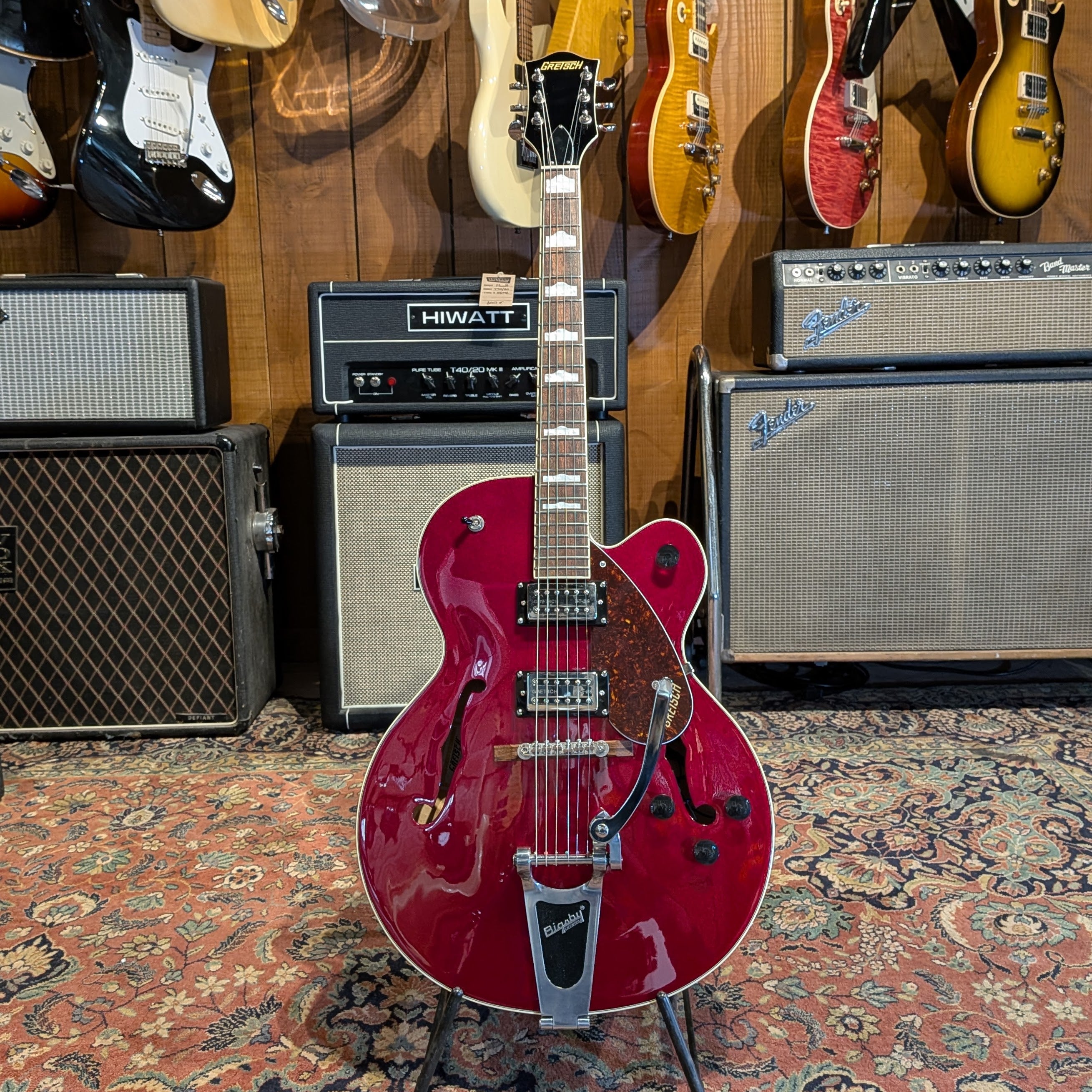 Gretsch G2420T Streamliner Hollow Body, Bigsby - Candy Apple Red