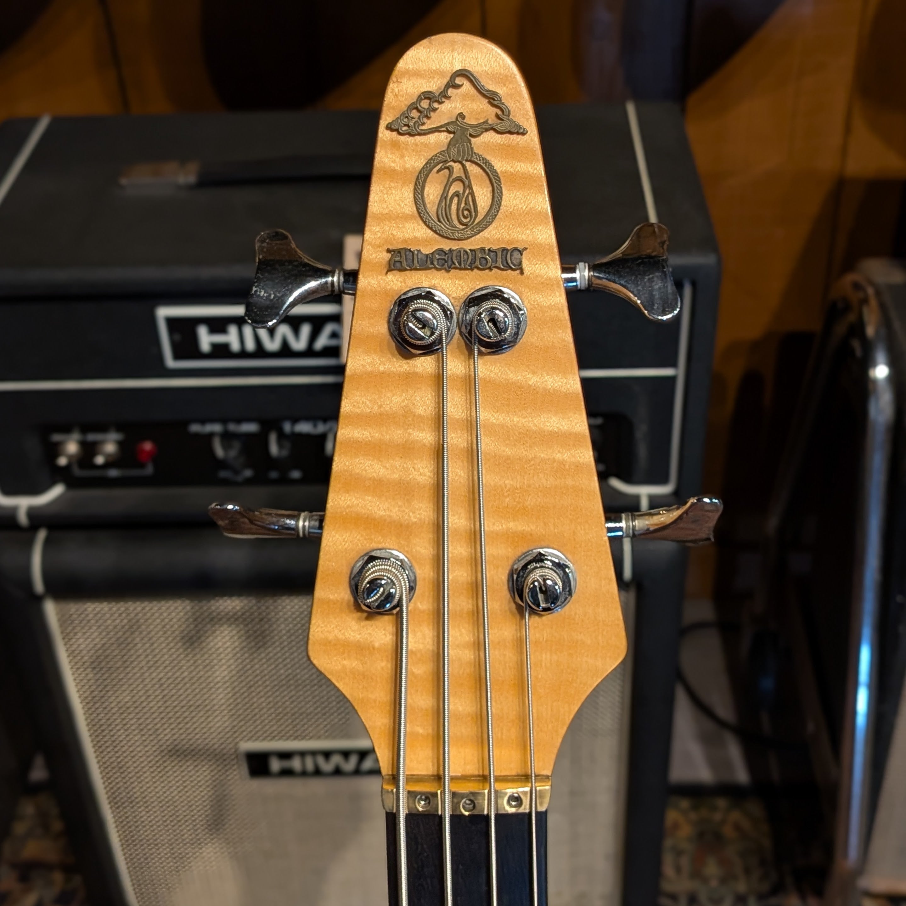 Alembic Persuader Bass - Quilted Maple