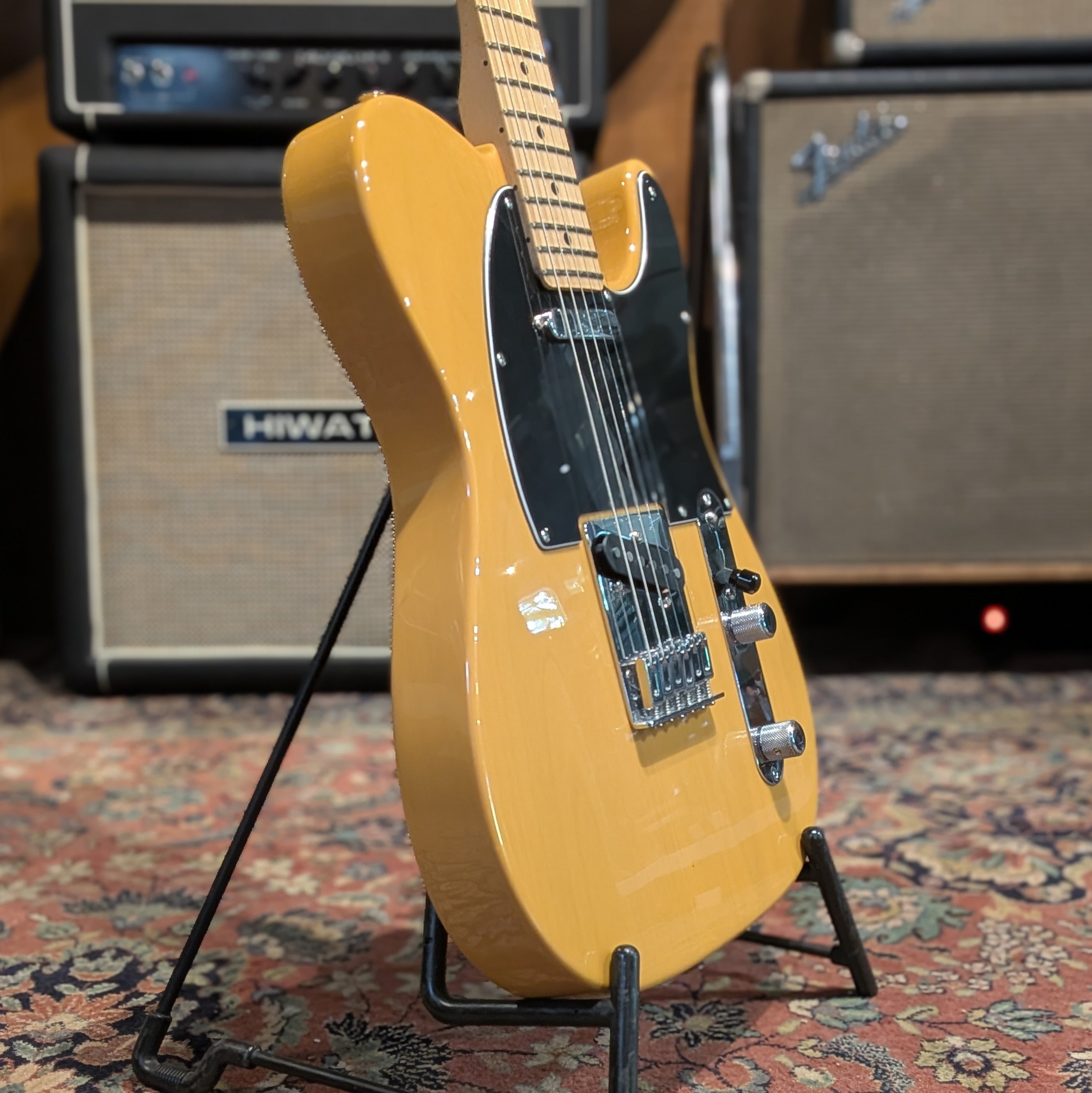 Fender Player Telecaster with Maple Fretboard 2022 - Butterscotch Blonde