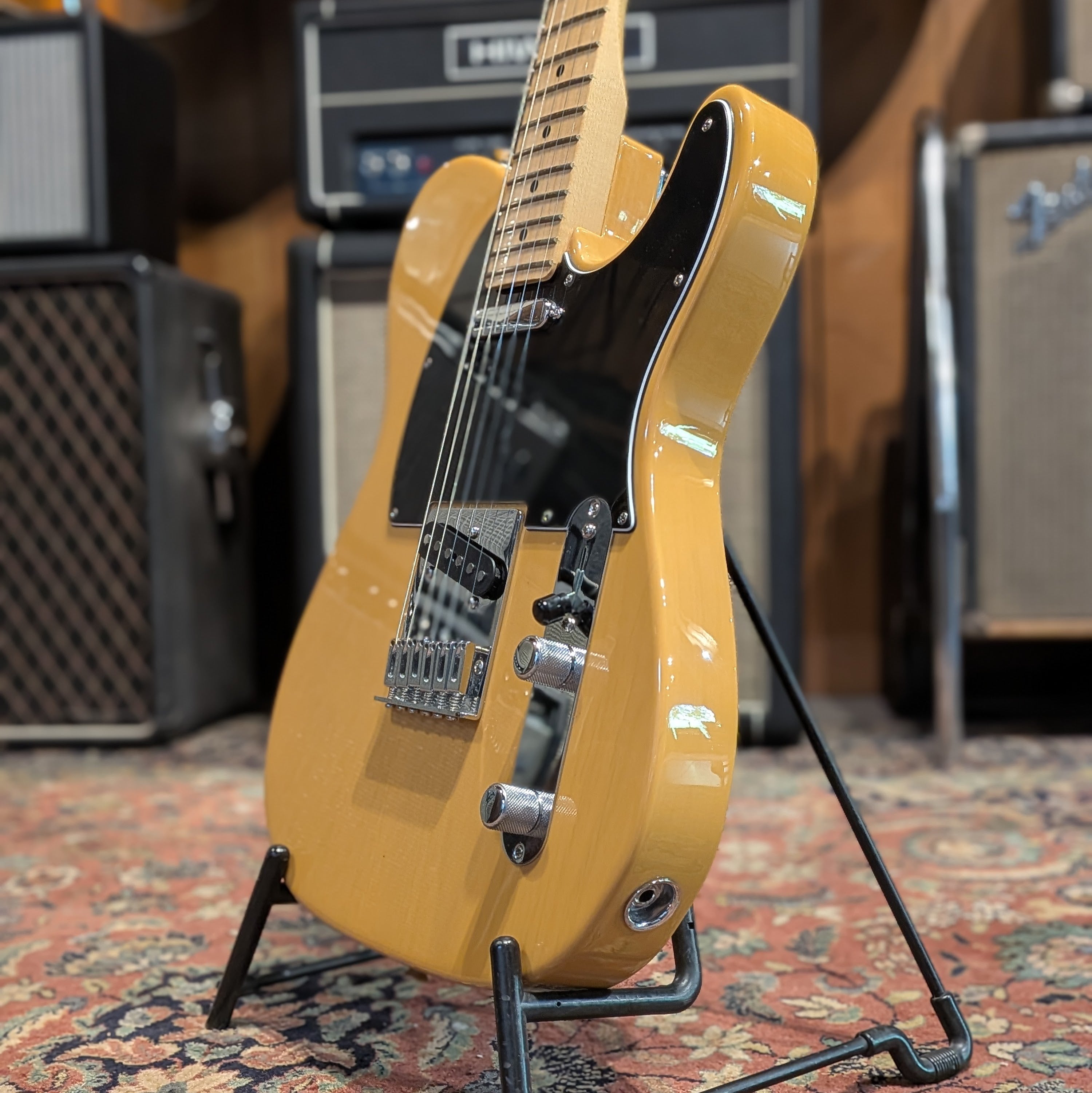 Fender Player Telecaster with Maple Fretboard 2022 - Butterscotch Blonde