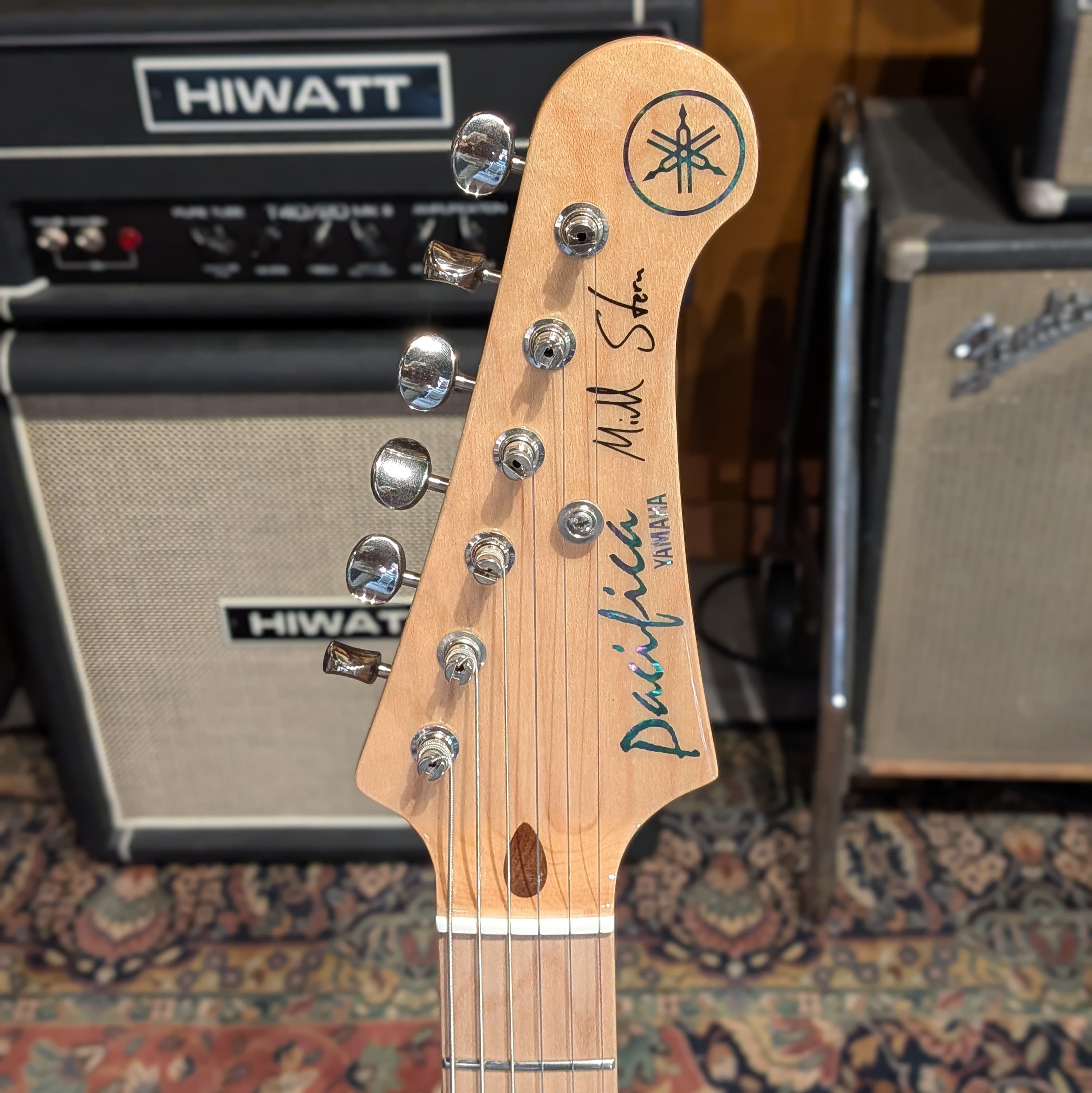 Yamaha PAC1611MS Pacifica Mike Stern Signature