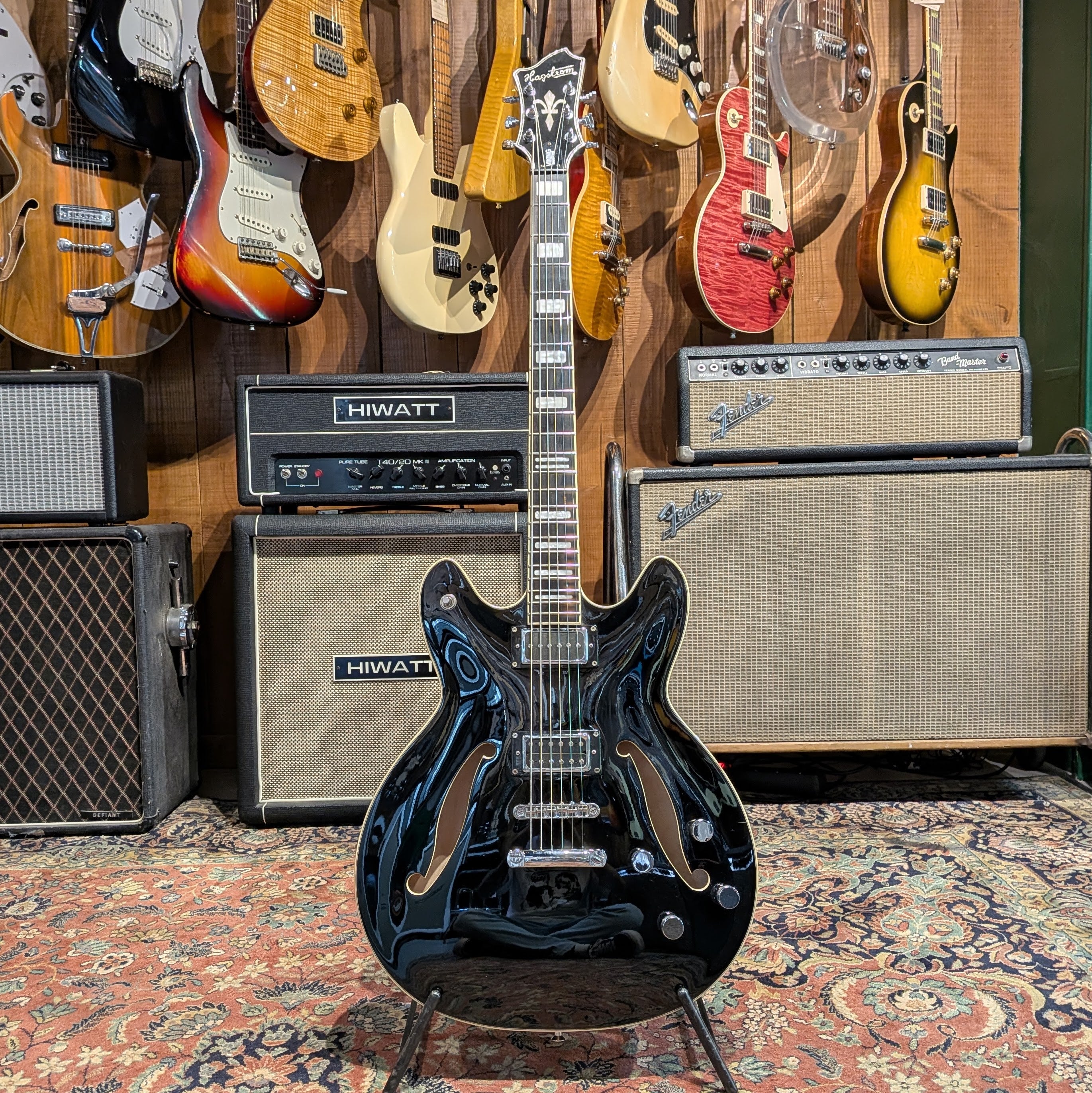 Hagstrom Viking Baritone - Black