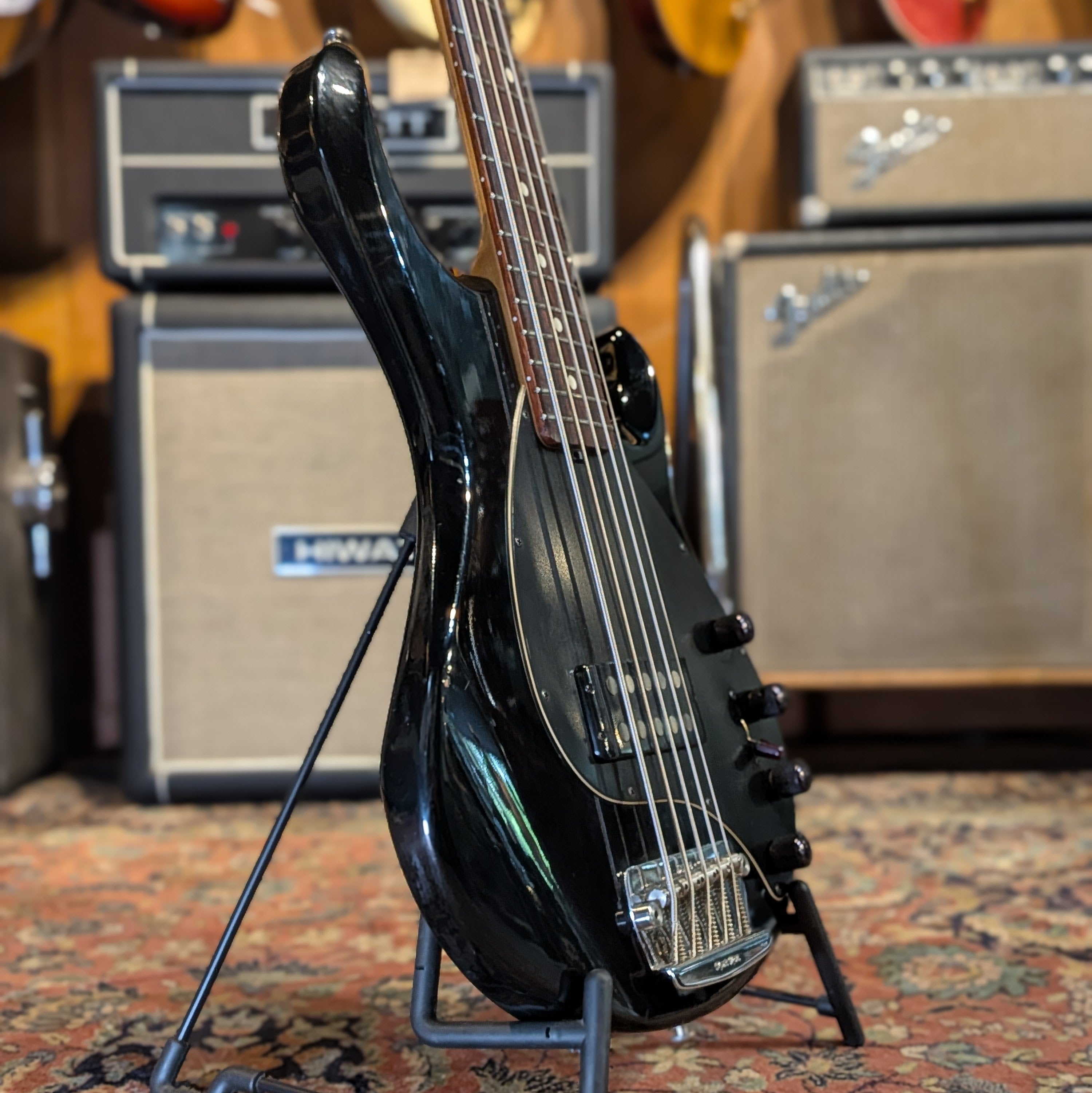 Ernie Ball Music Man StingRay 5 H with Rosewood Fretboard 1990 - Black