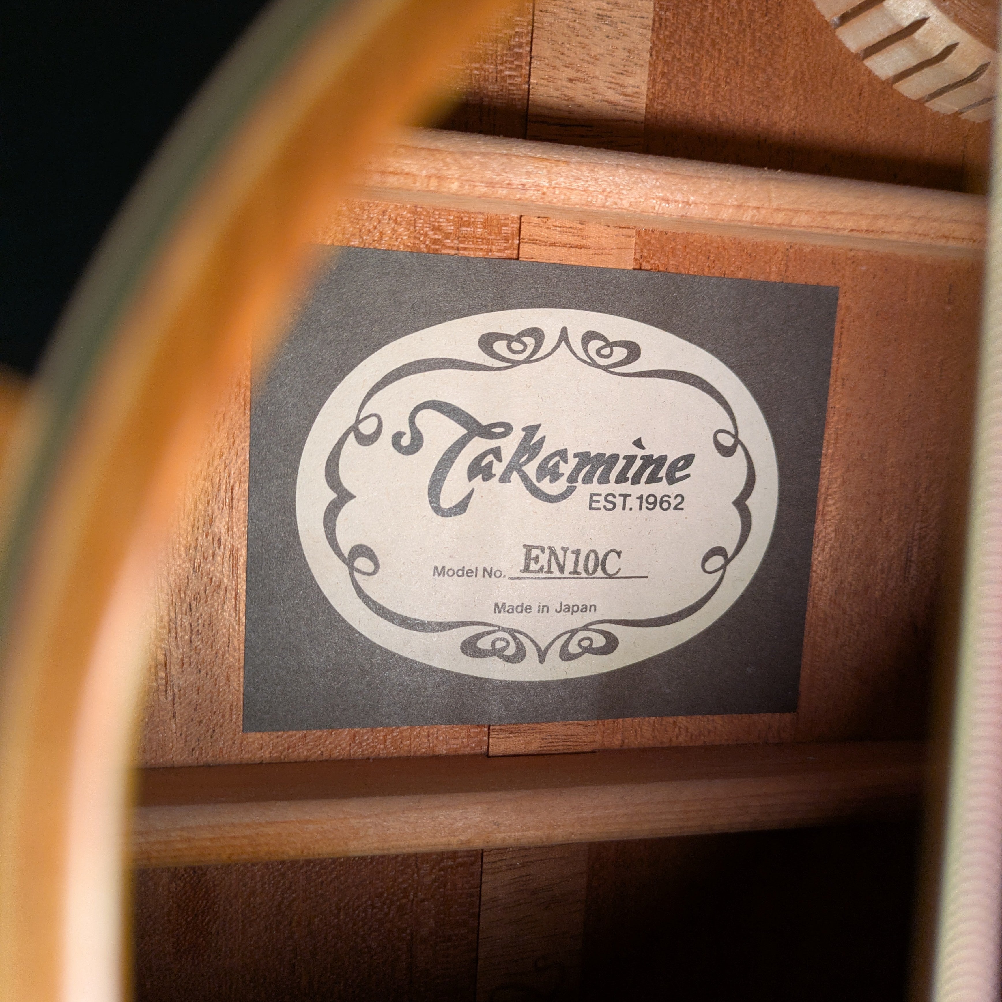 Takamine EN-10C